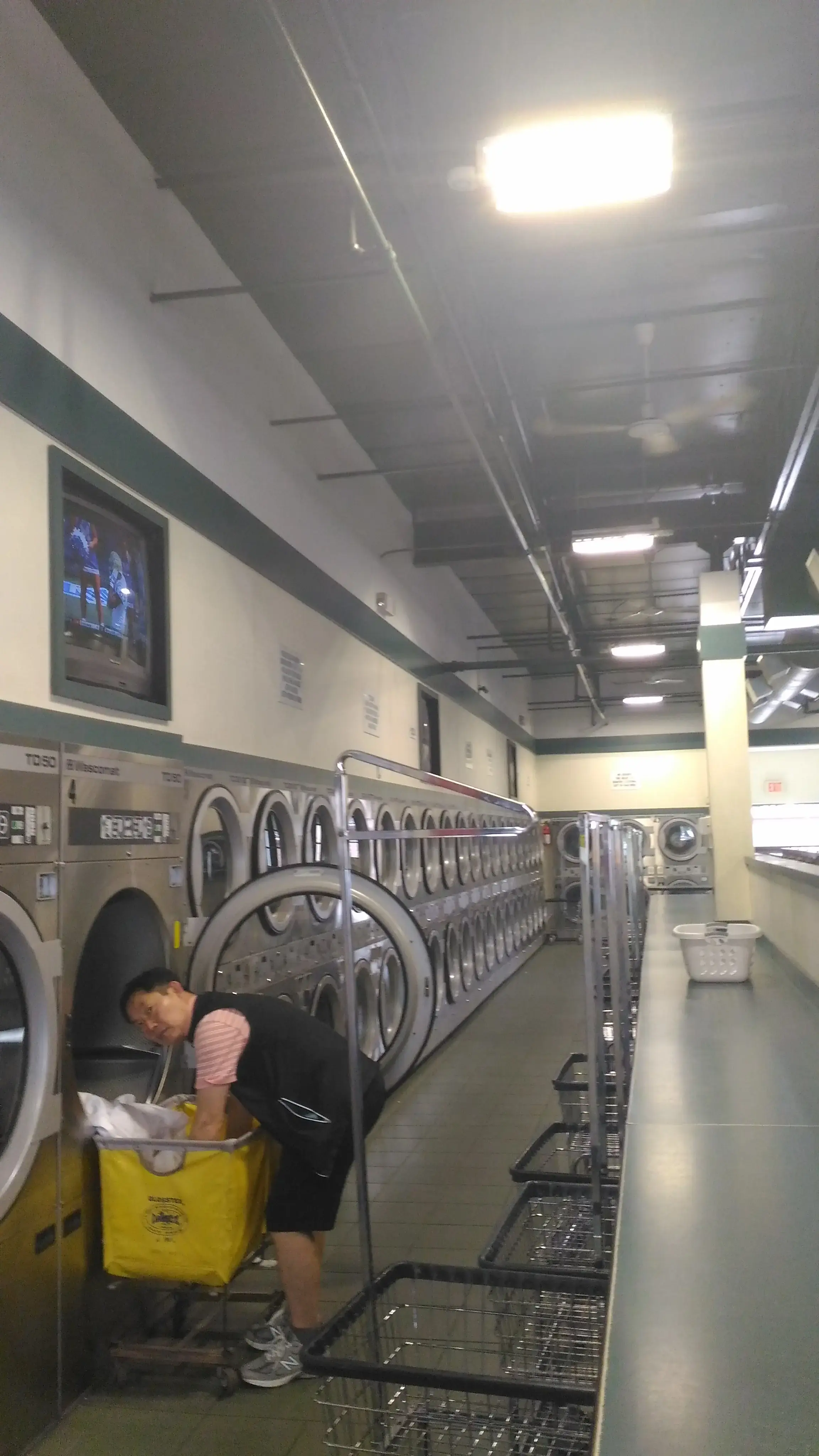 FJM Laundromat of Bethpage - Image 5