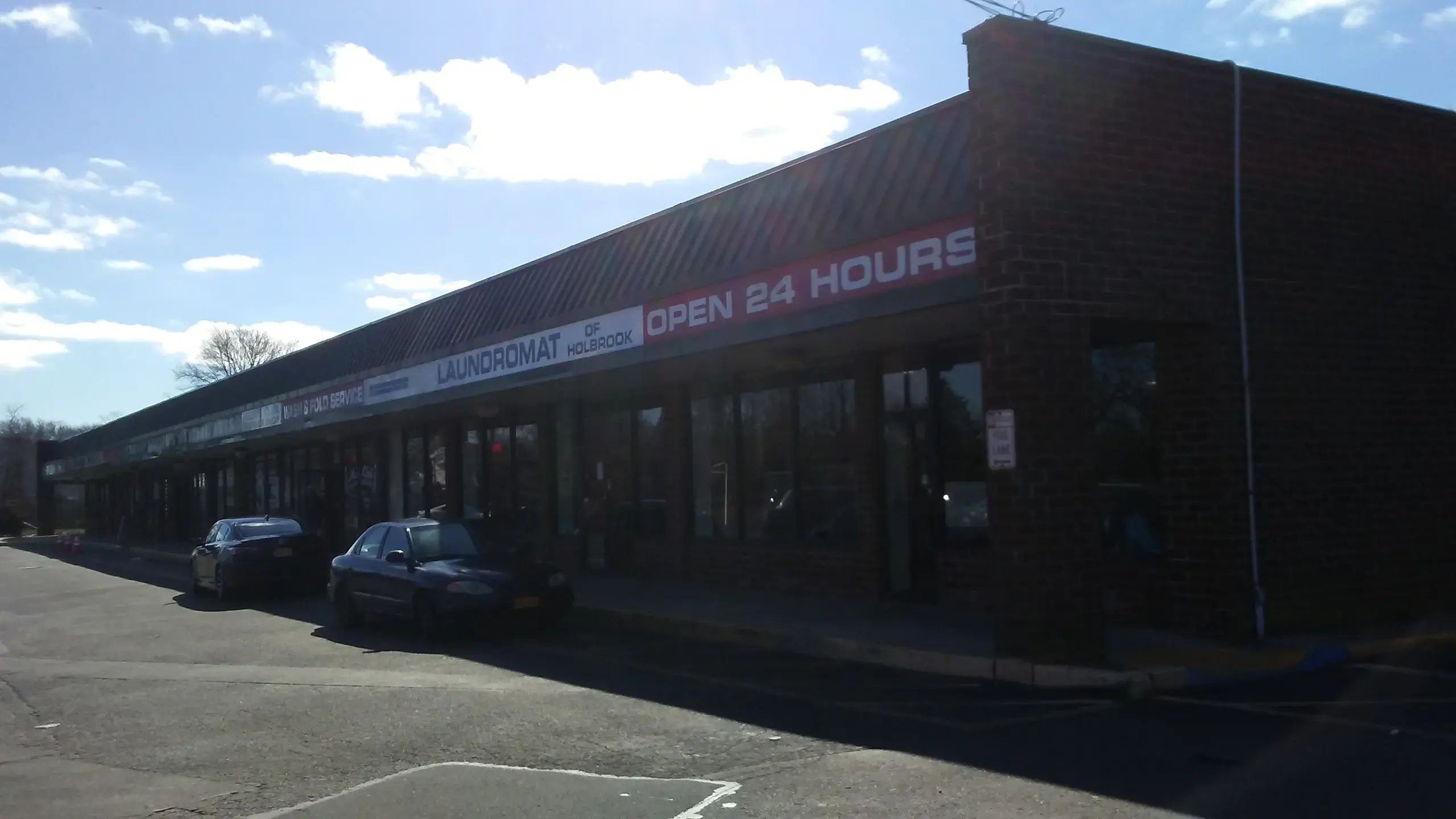 FJM Laundromat of Holbrook - Image 15