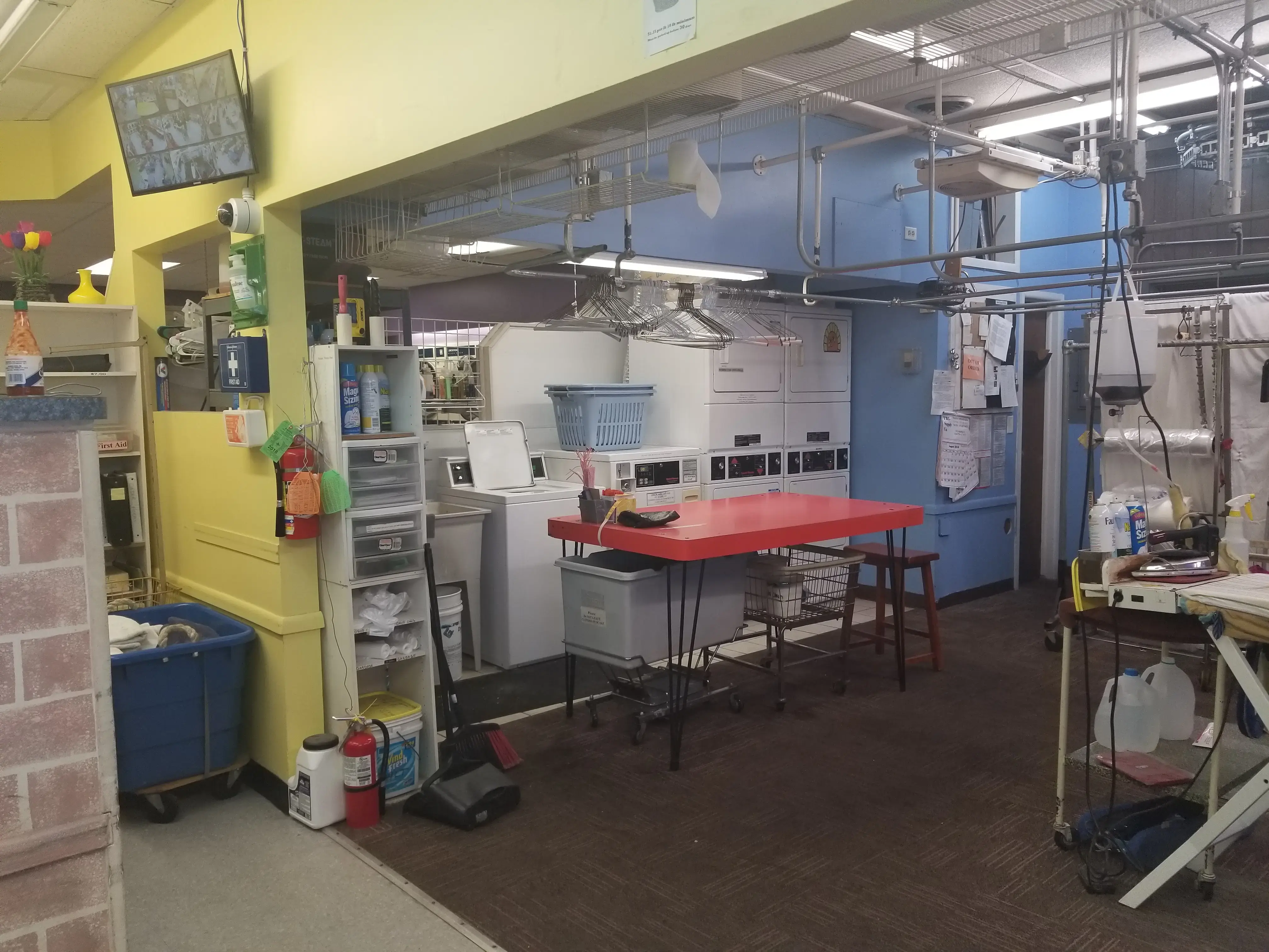 Flamingo Laundry thumbnail 6