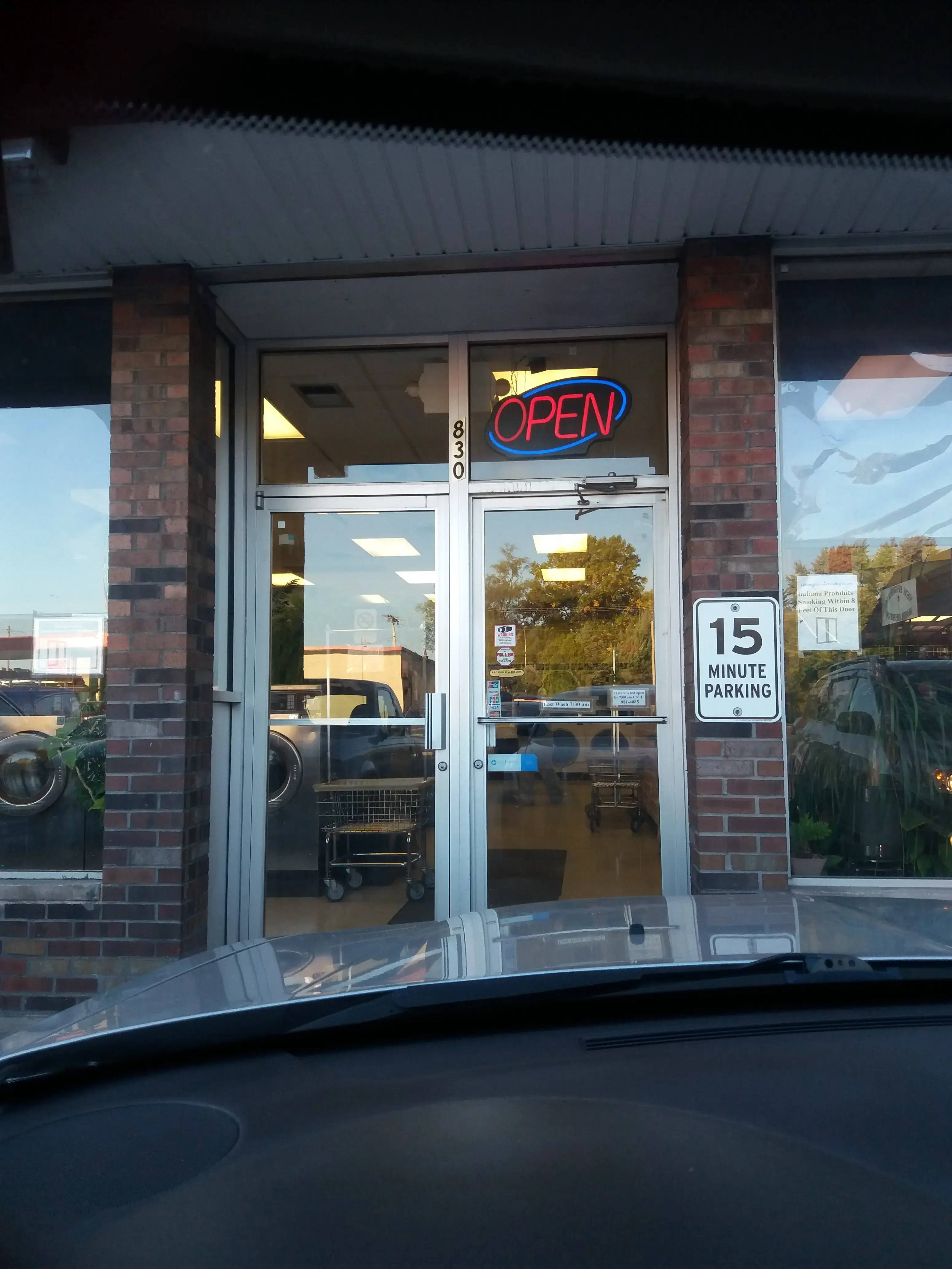 Flamingo Laundry thumbnail 10