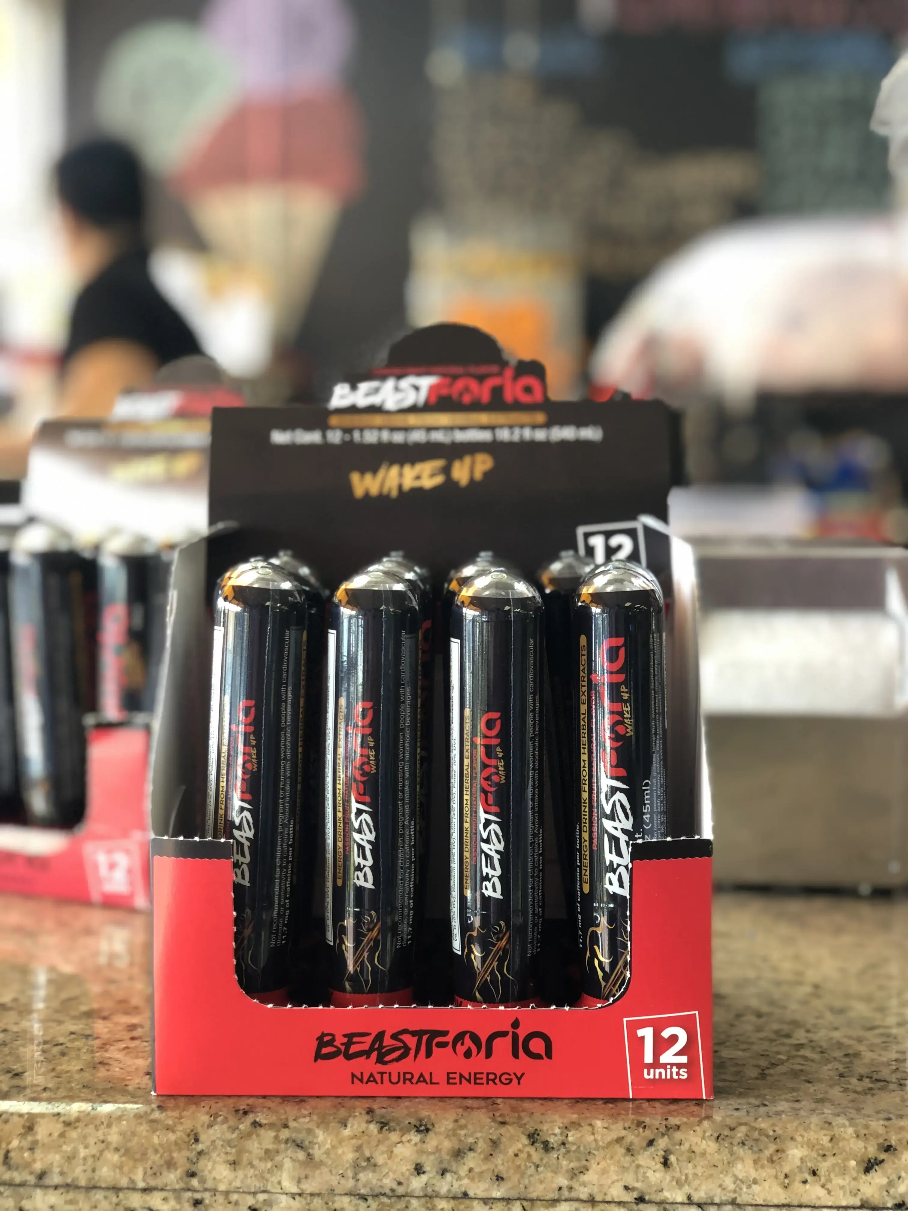 Flamingos Laundromat - Image 18