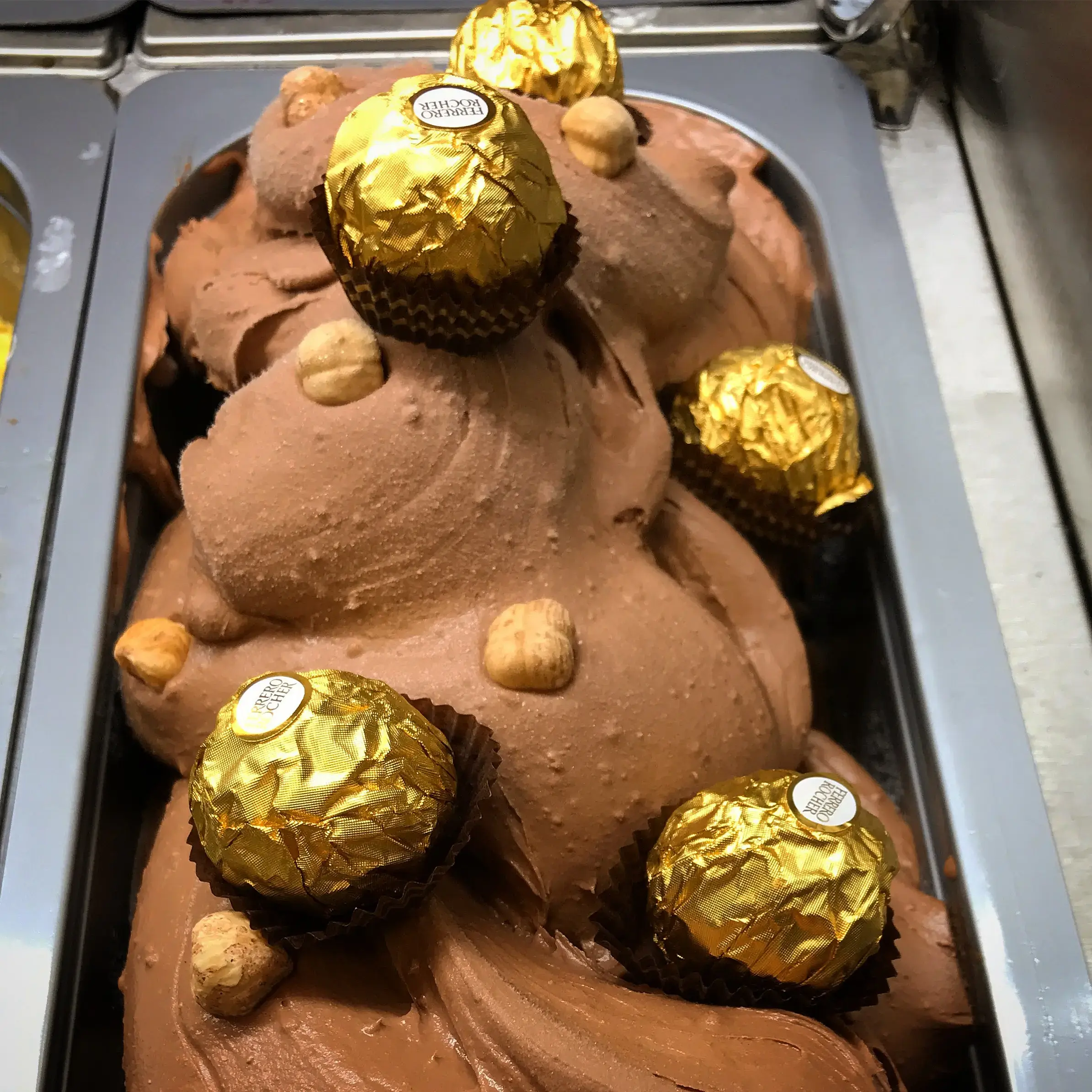 Flamingos Laundromat thumbnail 4