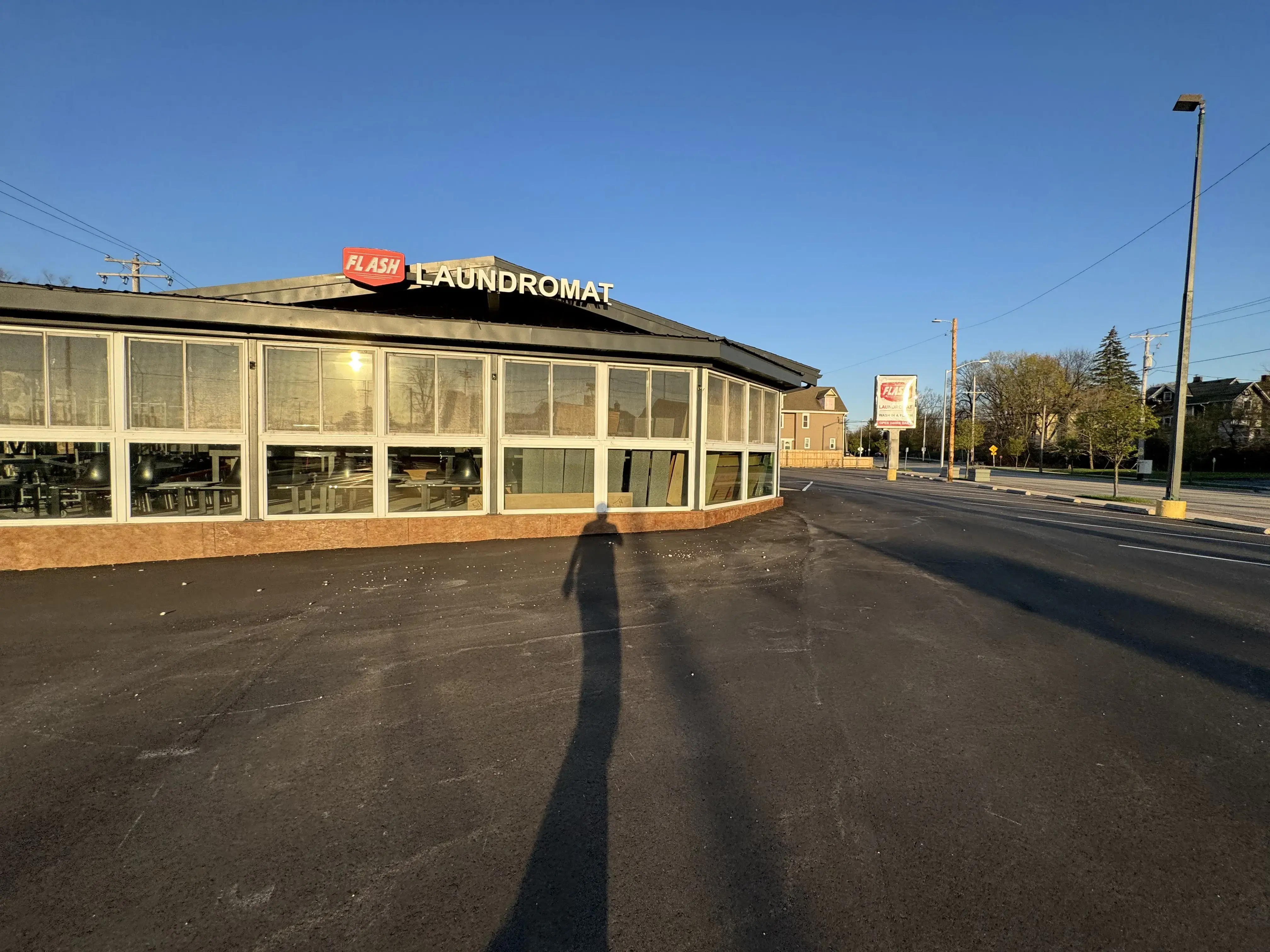 Flash Laundromat Waukesha thumbnail 4