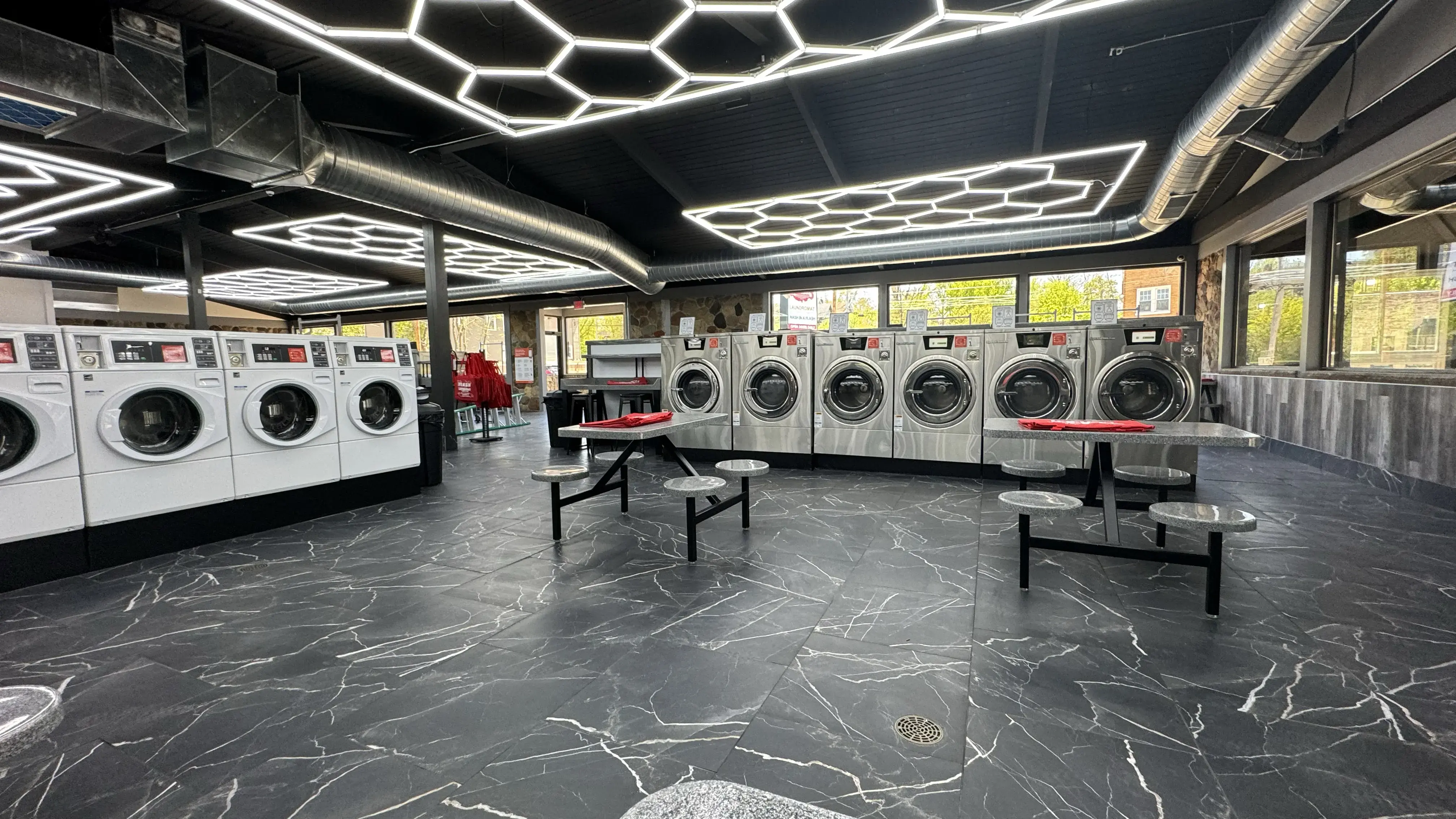 Flash Laundromat Waukesha location