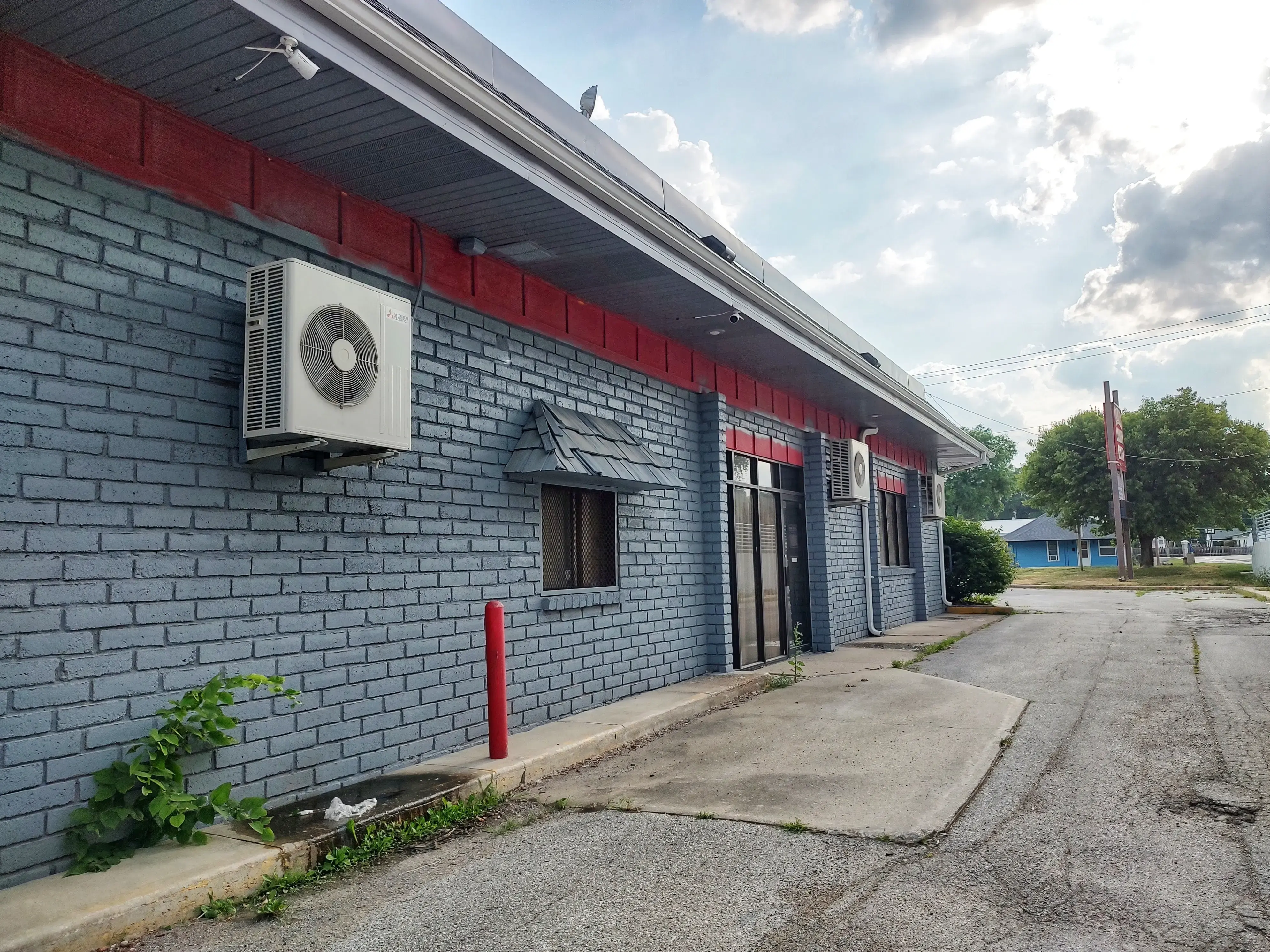 Flat Iron Laundry Center - Image 5