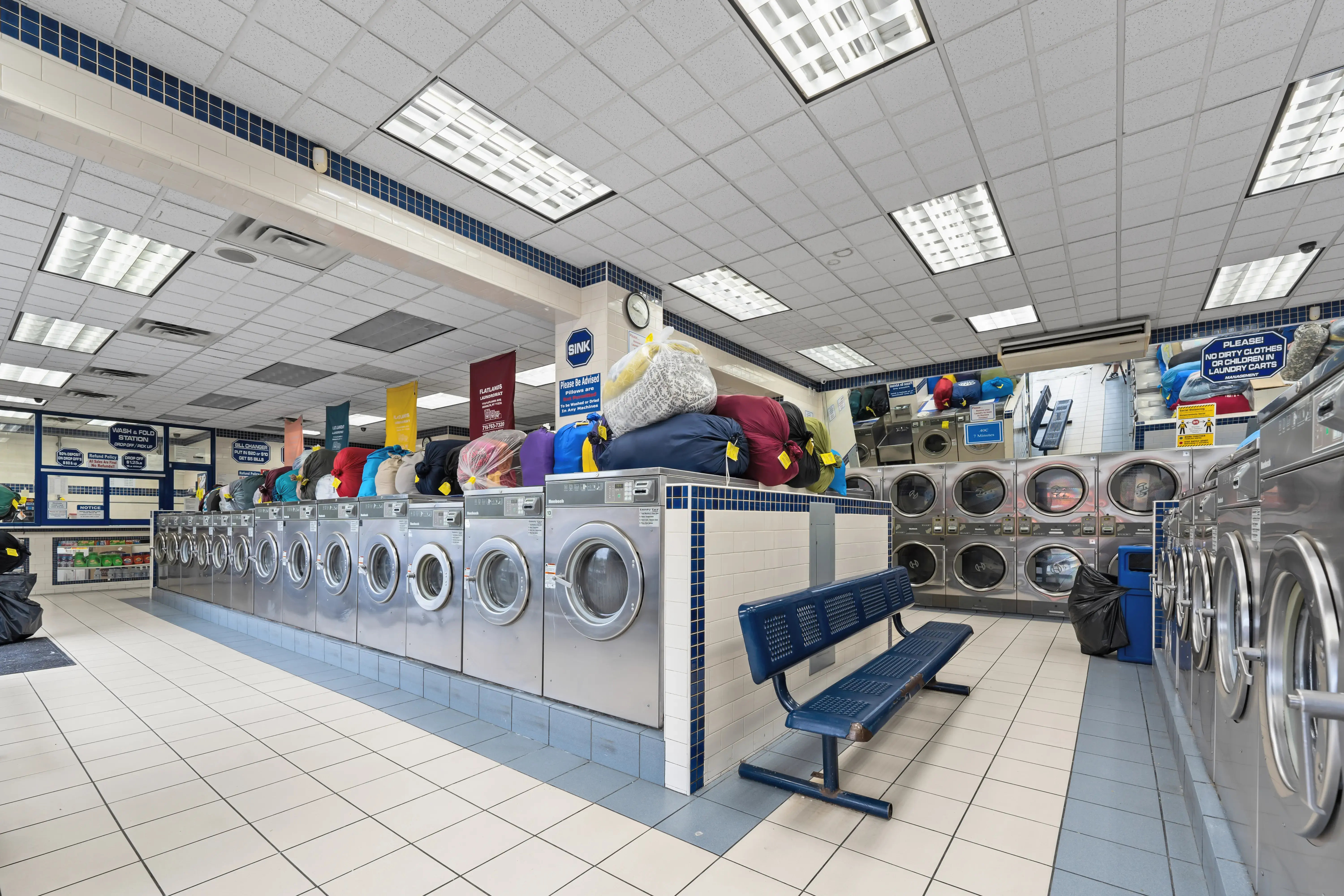 Flatlands Laundromat & Wash and Fold - Image 17
