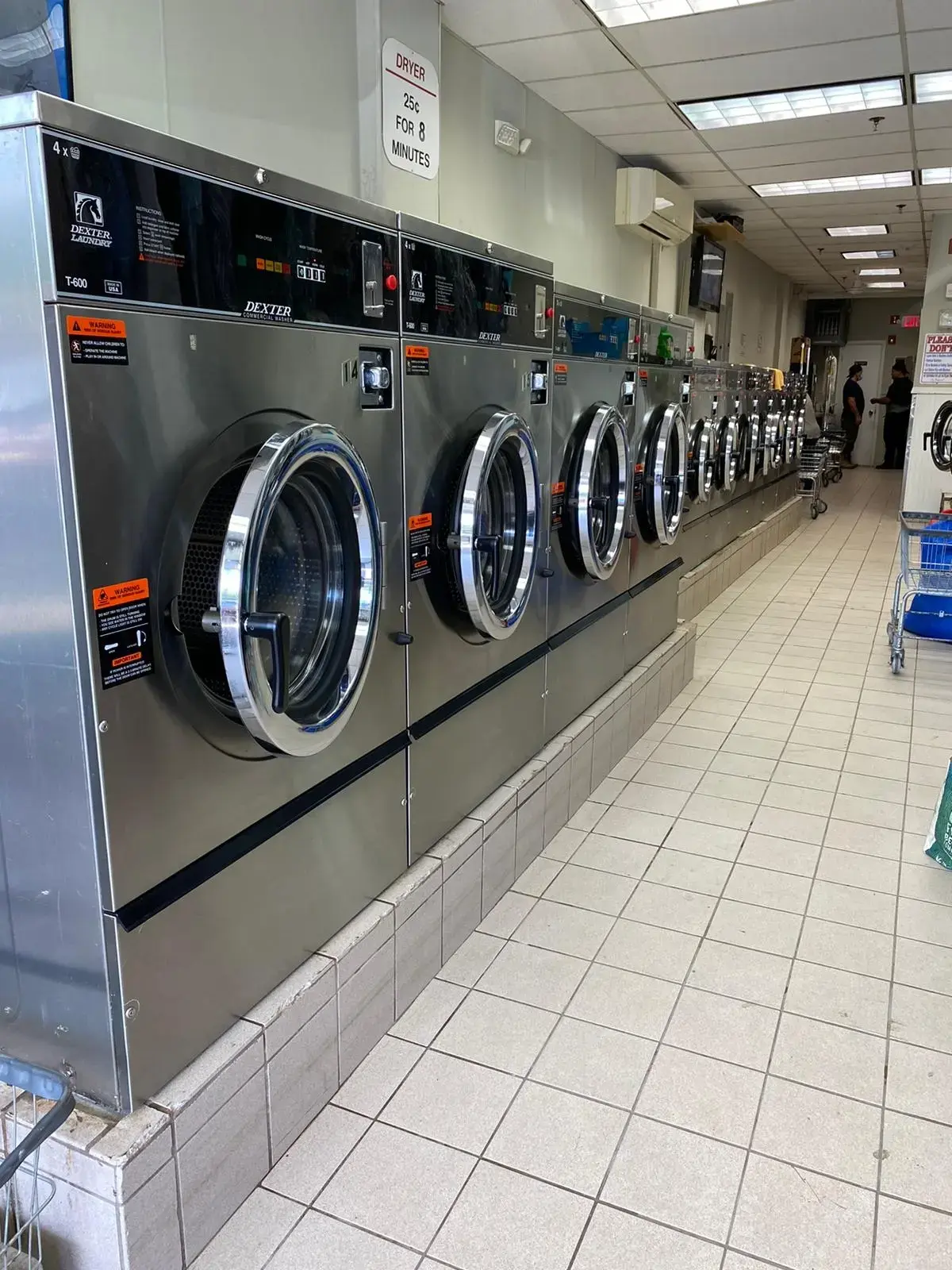 Fleetwood Laundry & Dry Cleaners - Laundromat thumbnail 19