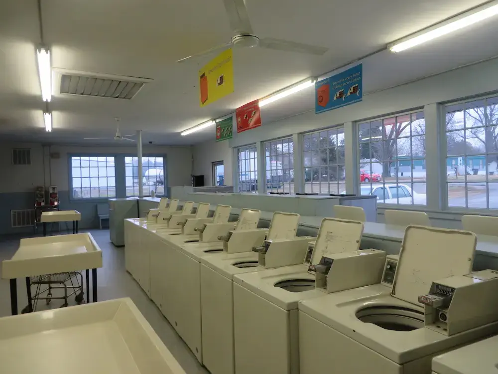 Fleetwood Street Coin Laundry - Image 10