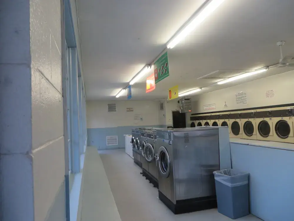 Fleetwood Street Coin Laundry thumbnail 12