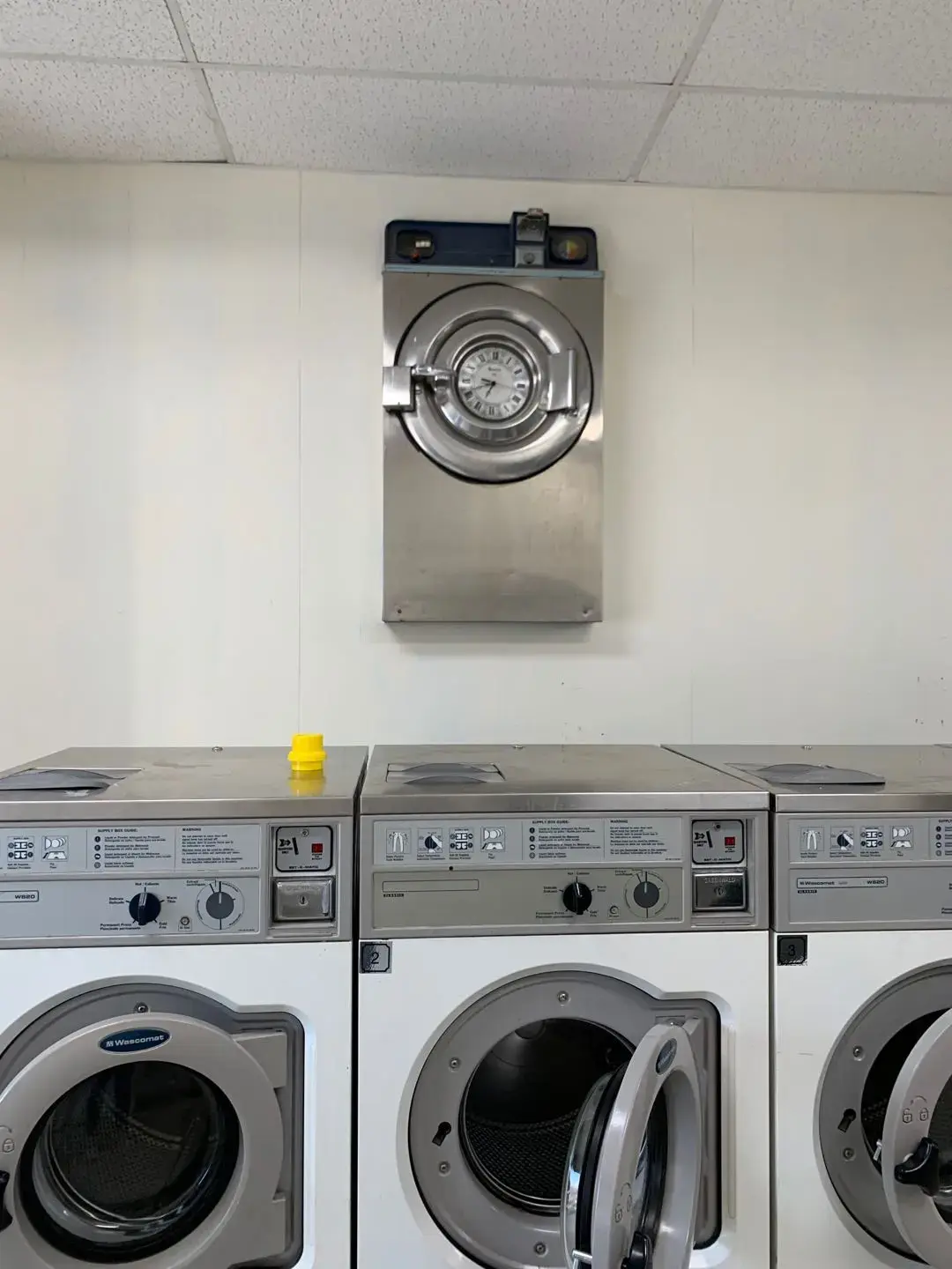 Floral Park Village Coin-Op Laundromat thumbnail 15