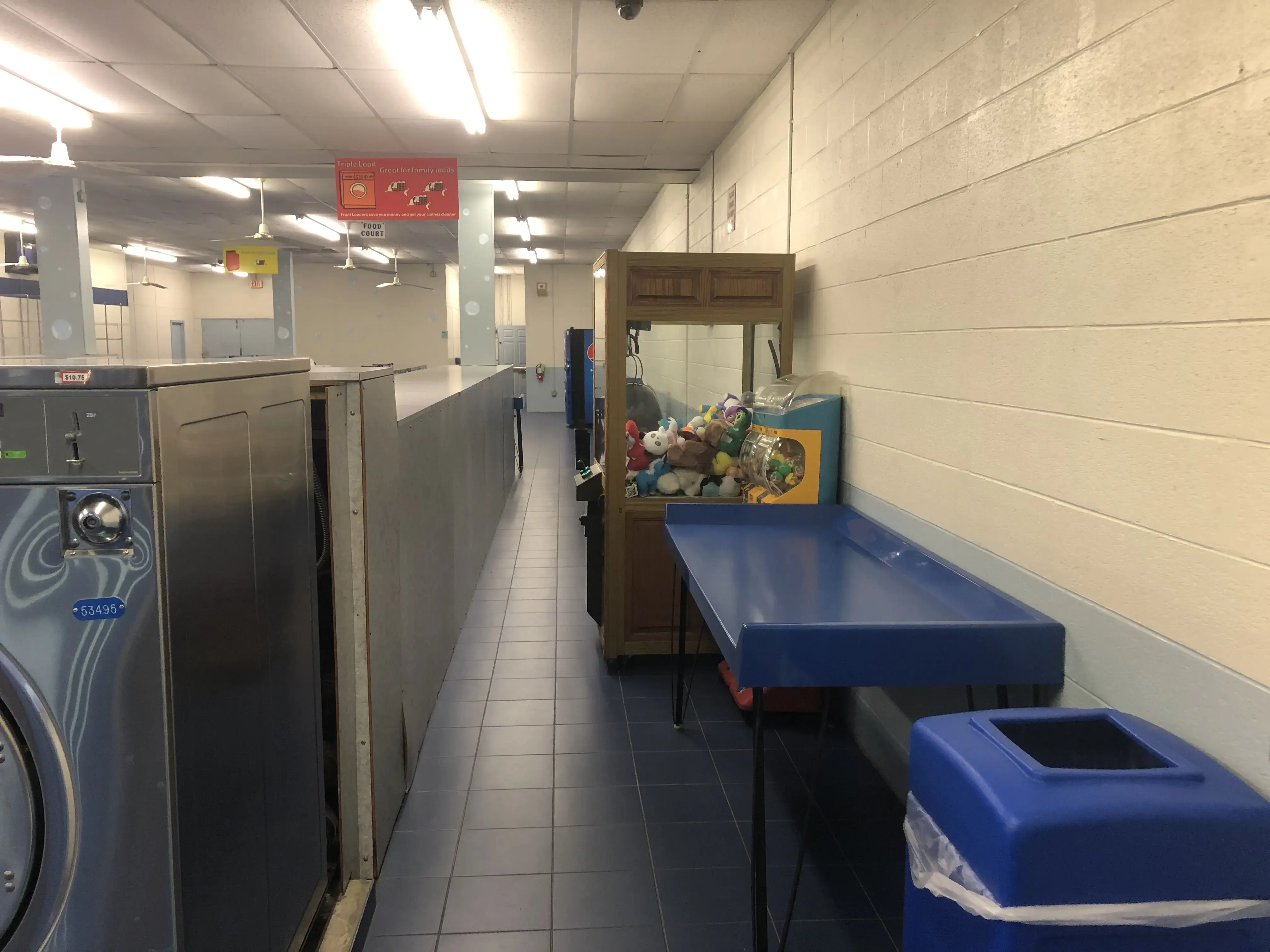 Florida Ave Laundry Land Laundromat thumbnail 3