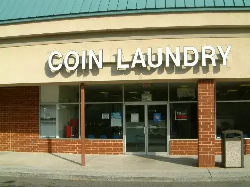 Florida Ave Laundry Land Laundromat - Image 4
