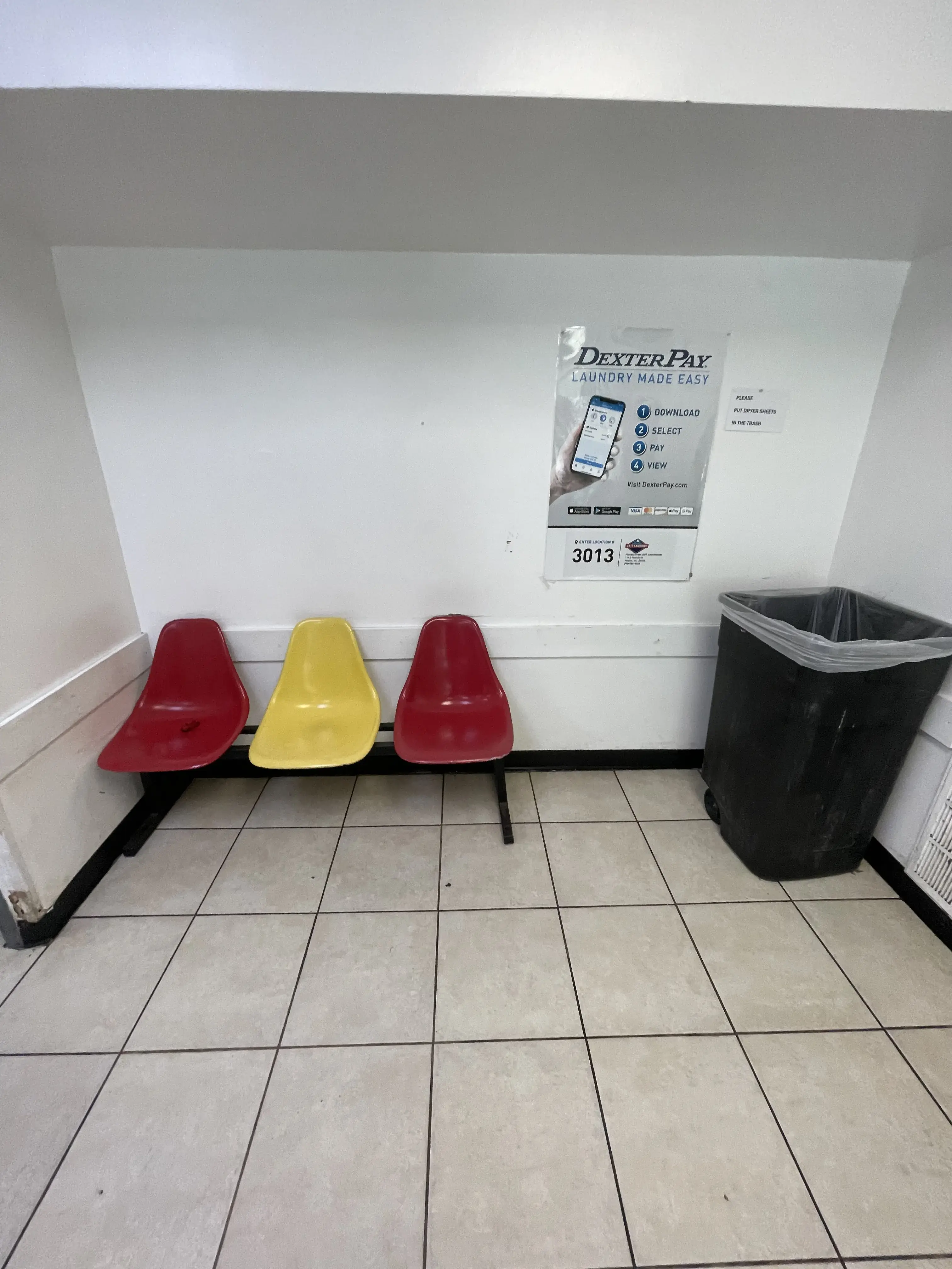 Florida Street 24/7 Laundromat - Image 14