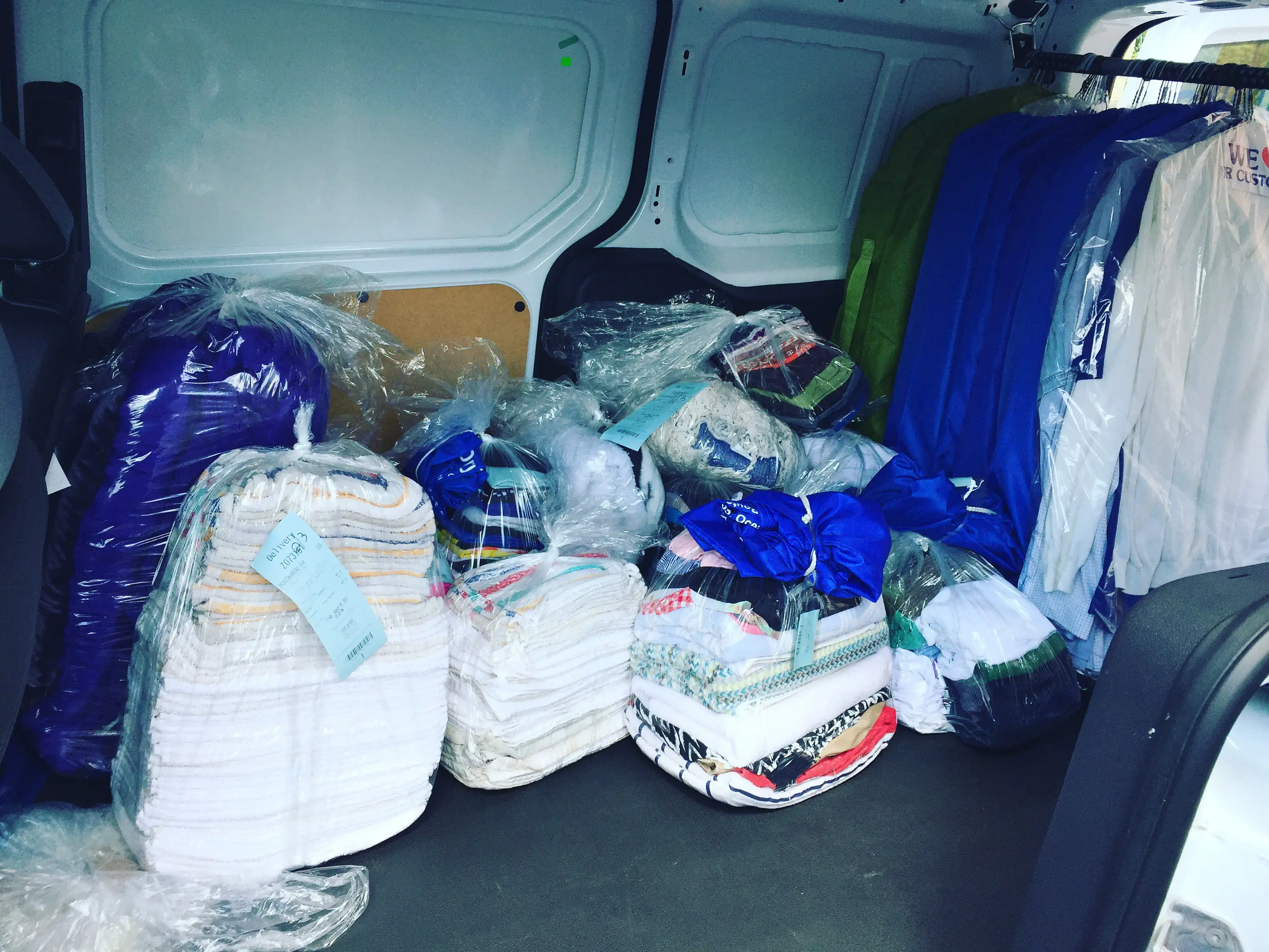 Fluff and Fold Laundry - Image 14