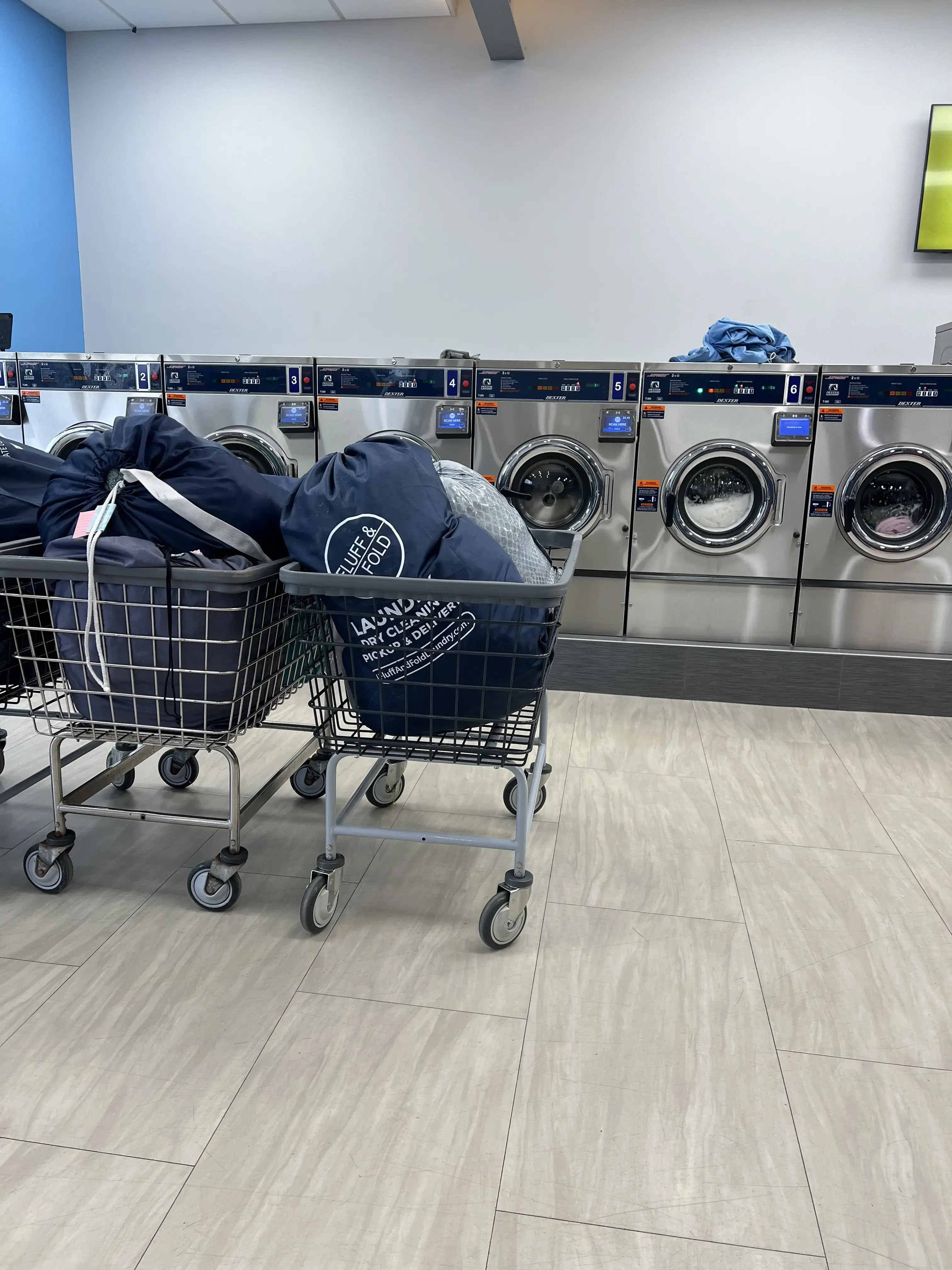 Fluff and Fold Laundry - Image 2
