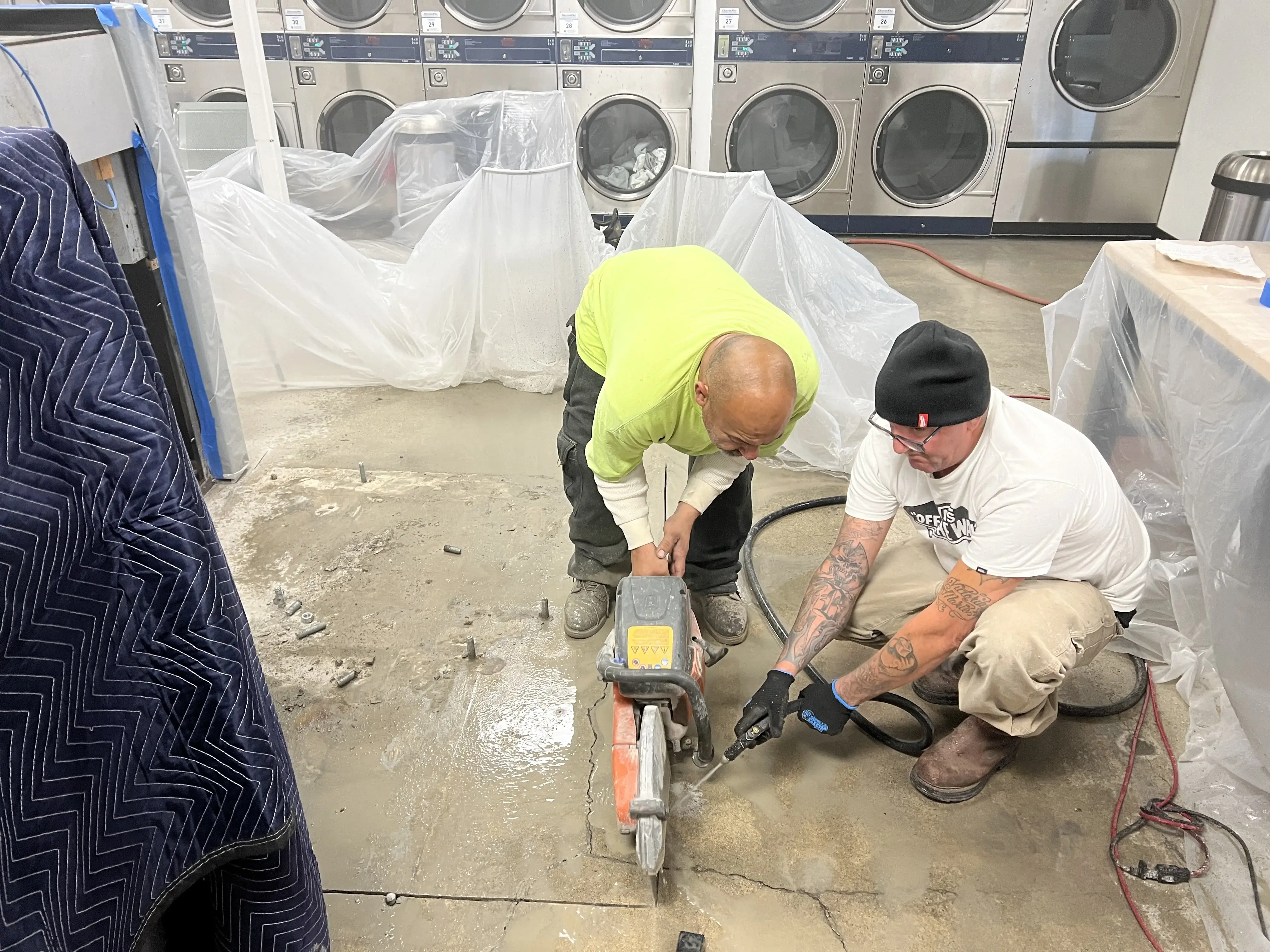 Fluff & Fold Laundromat - Image 10