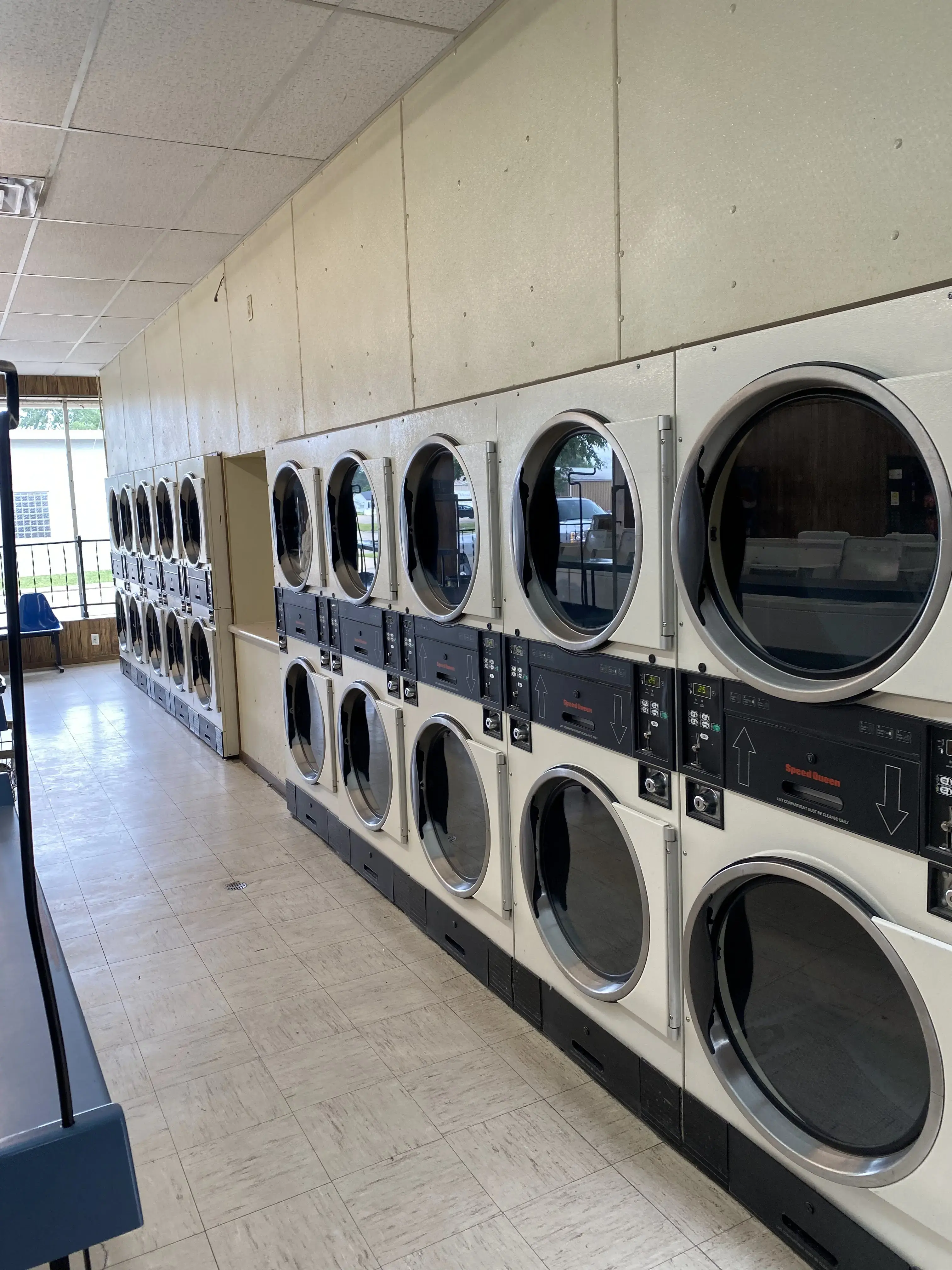 Fluff & Fold thumbnail 3