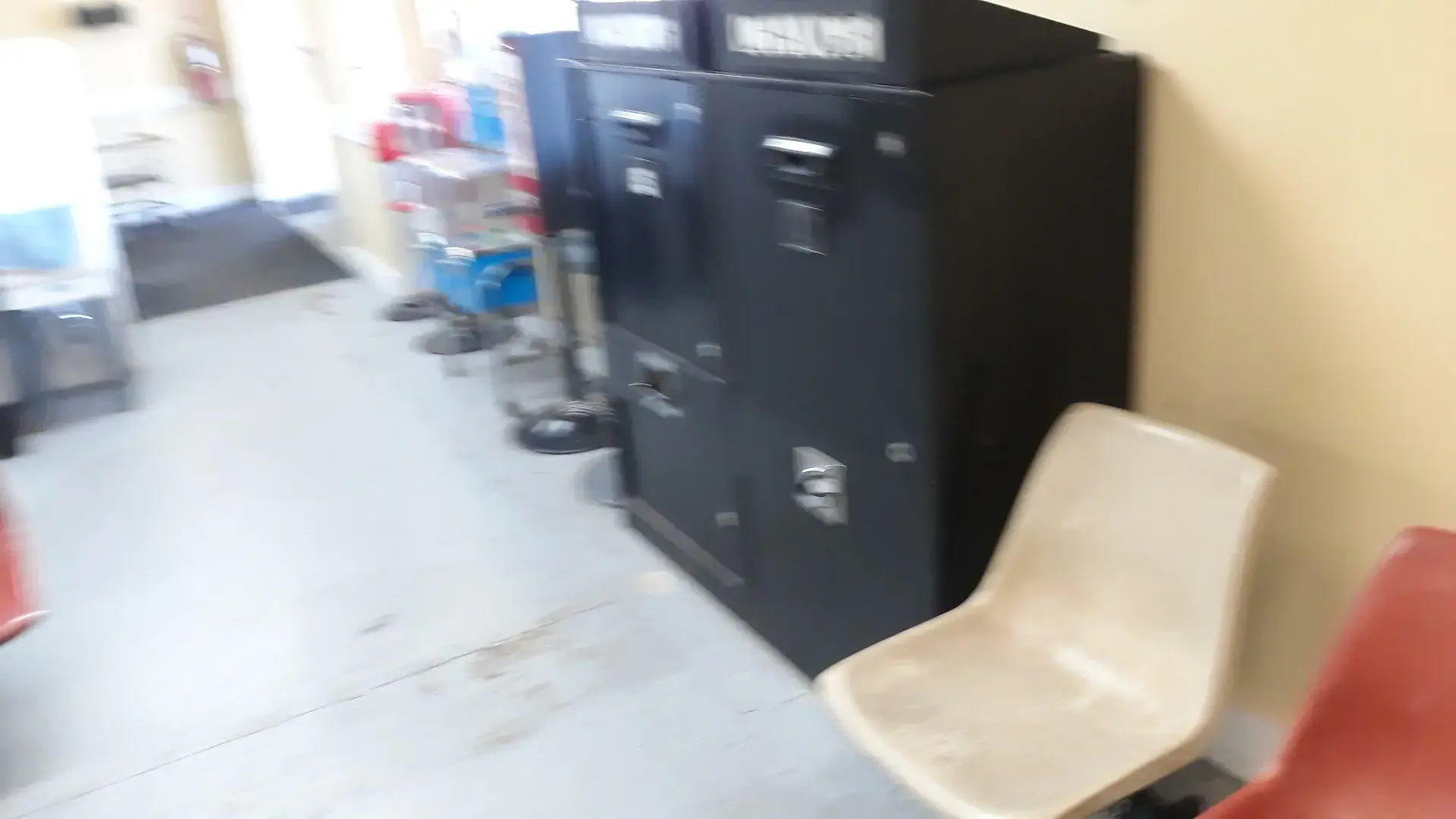 Fluff & Stuff Launderette thumbnail 15