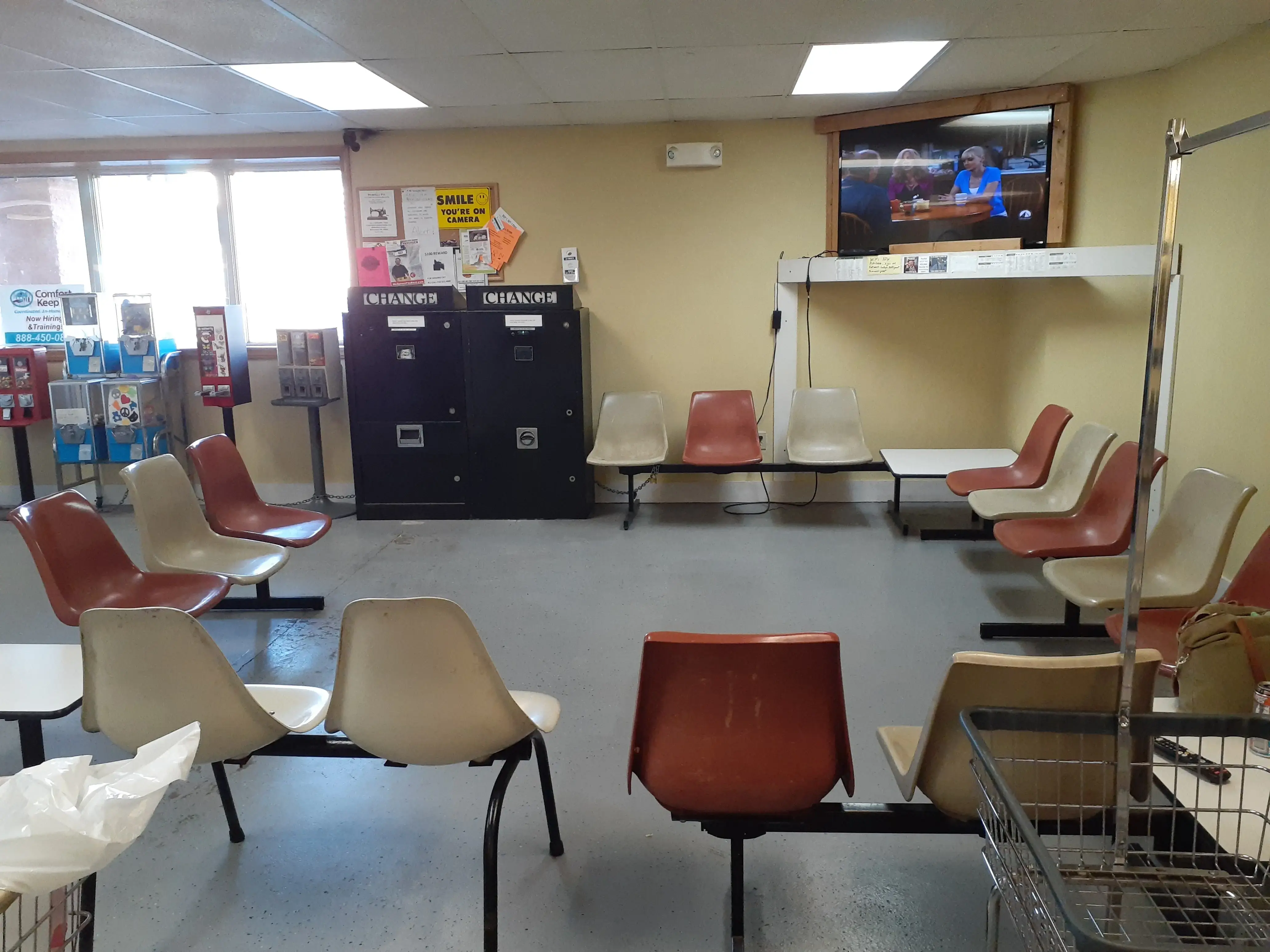 Fluff & Stuff Launderette - Image 3