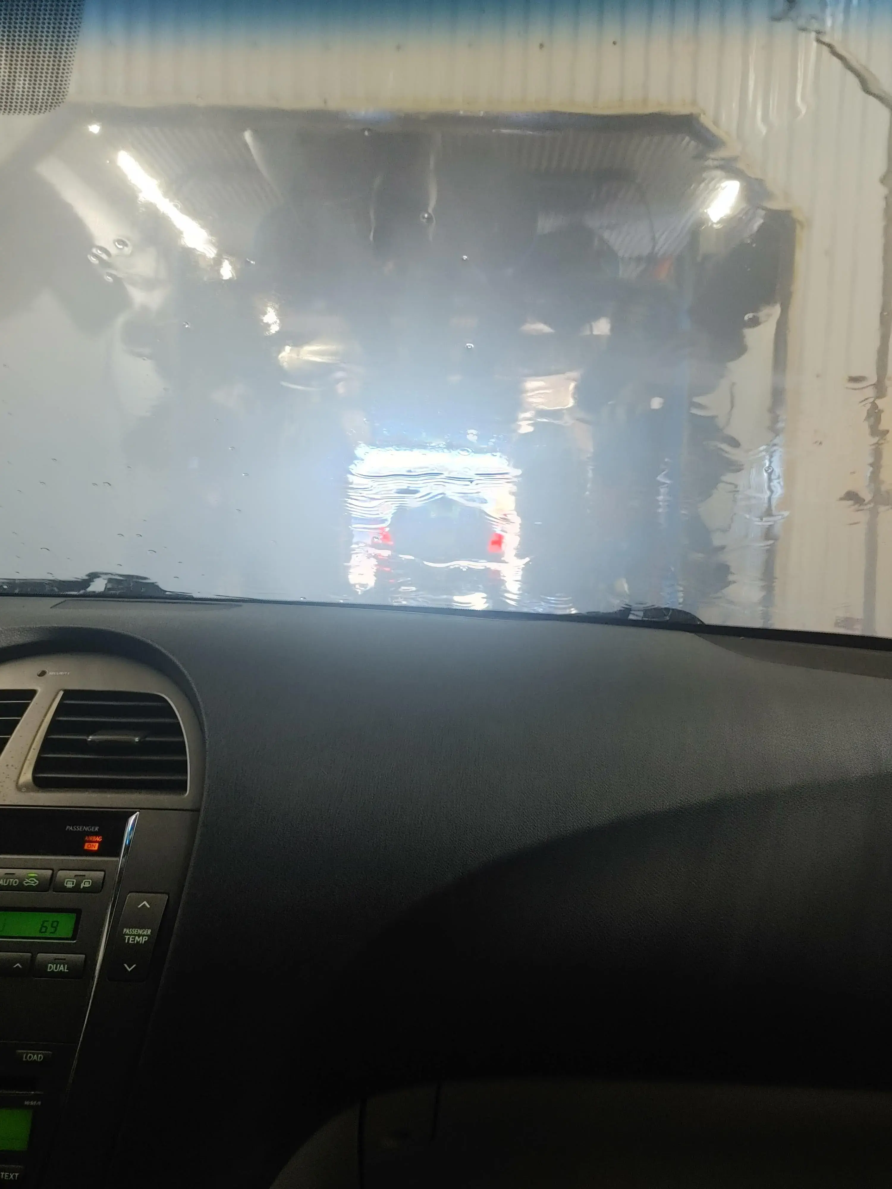 Foam & Wash Car Wash thumbnail 9