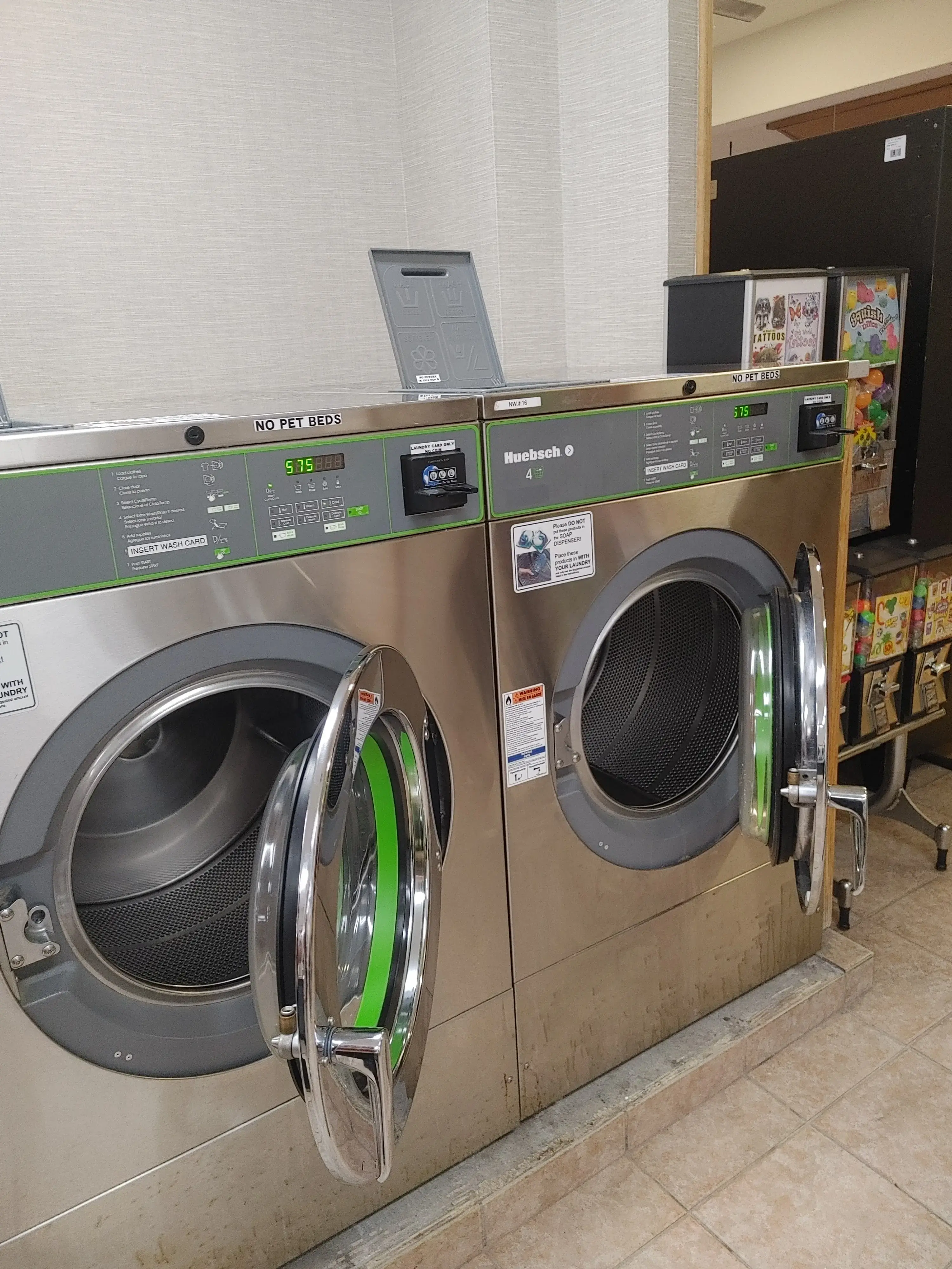 Foam & Wash Laundromat - Image 10