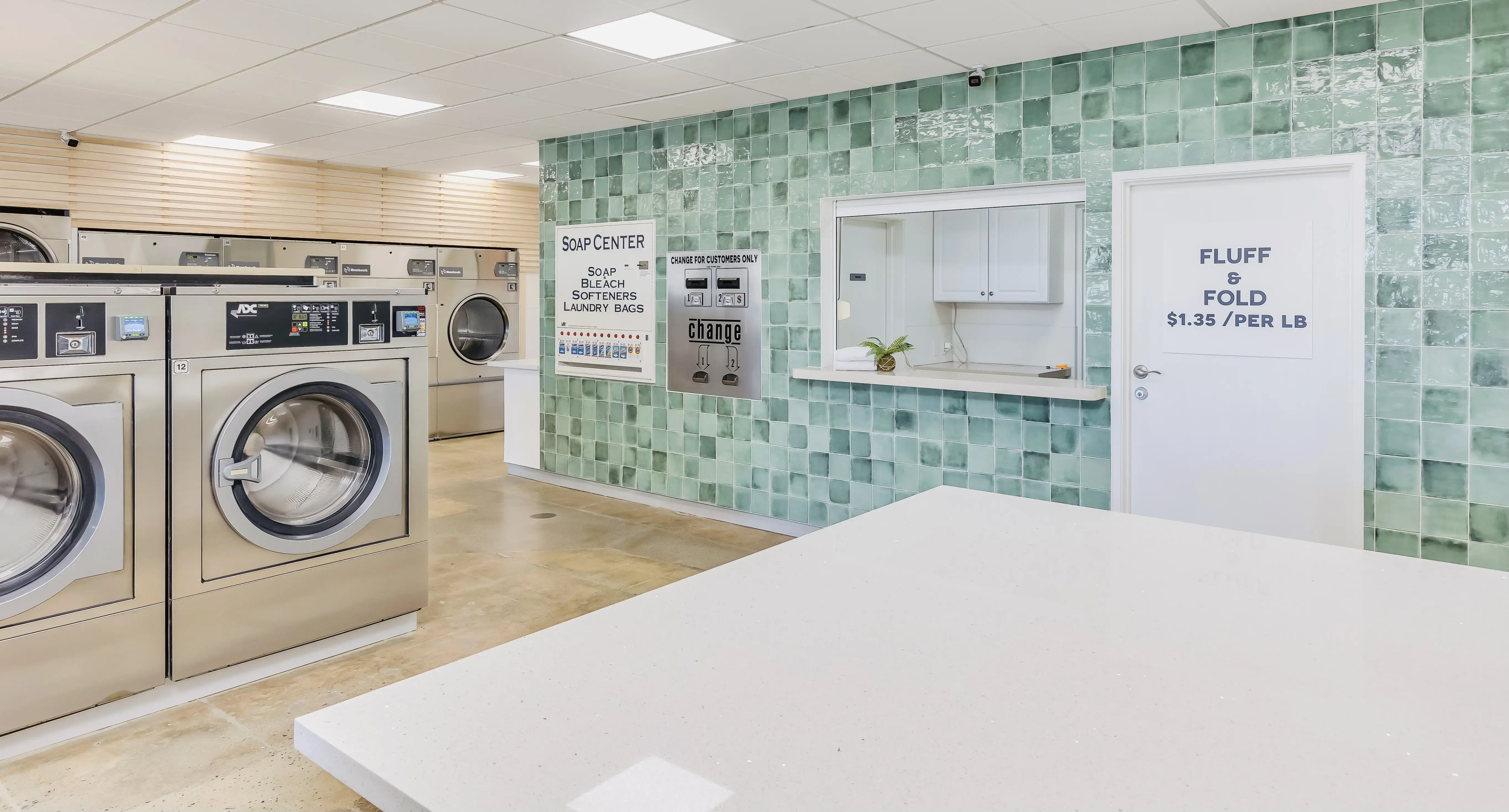 Foothill Laundry - Image 18