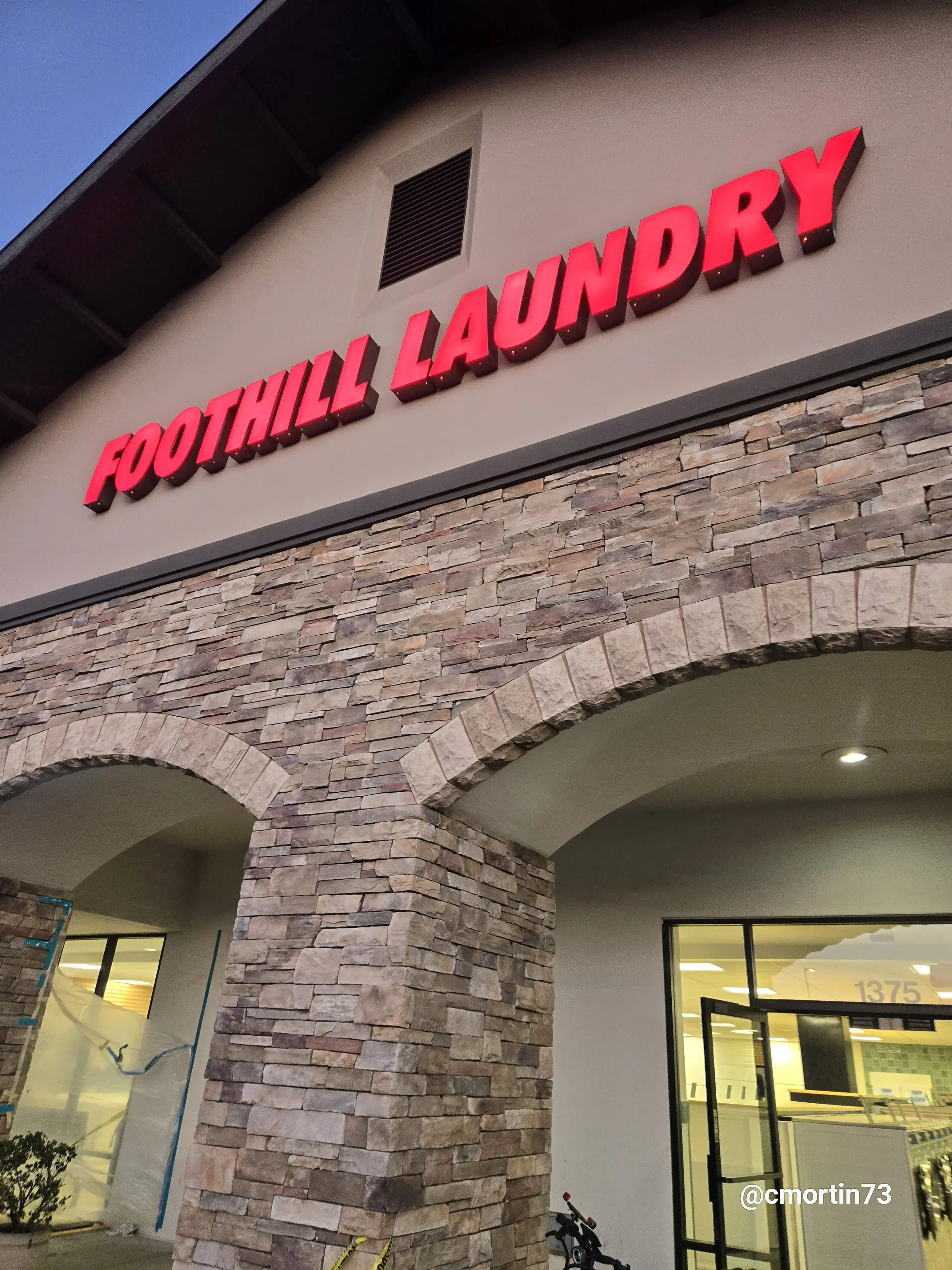 Foothill Laundry - Image 3