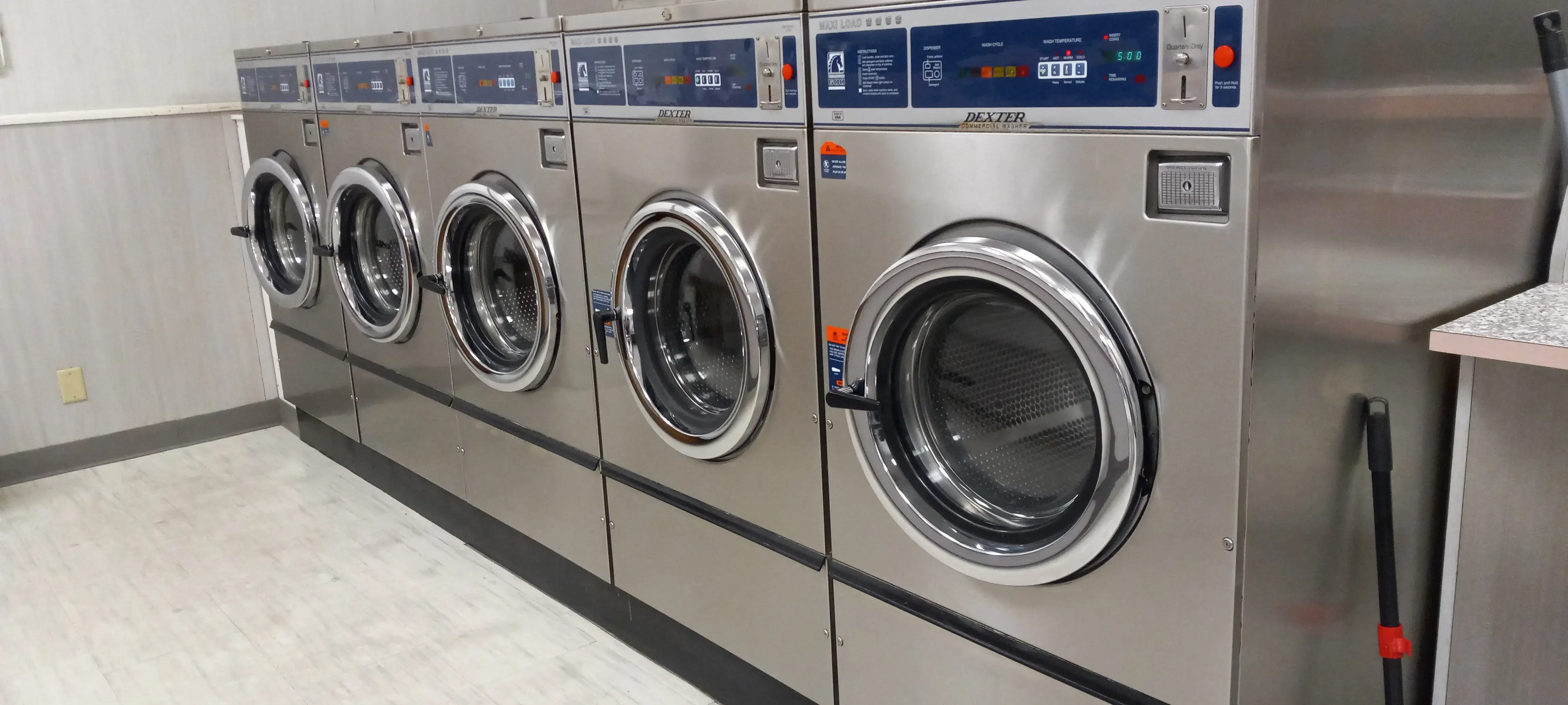 Footprints Laundromat - Image 19