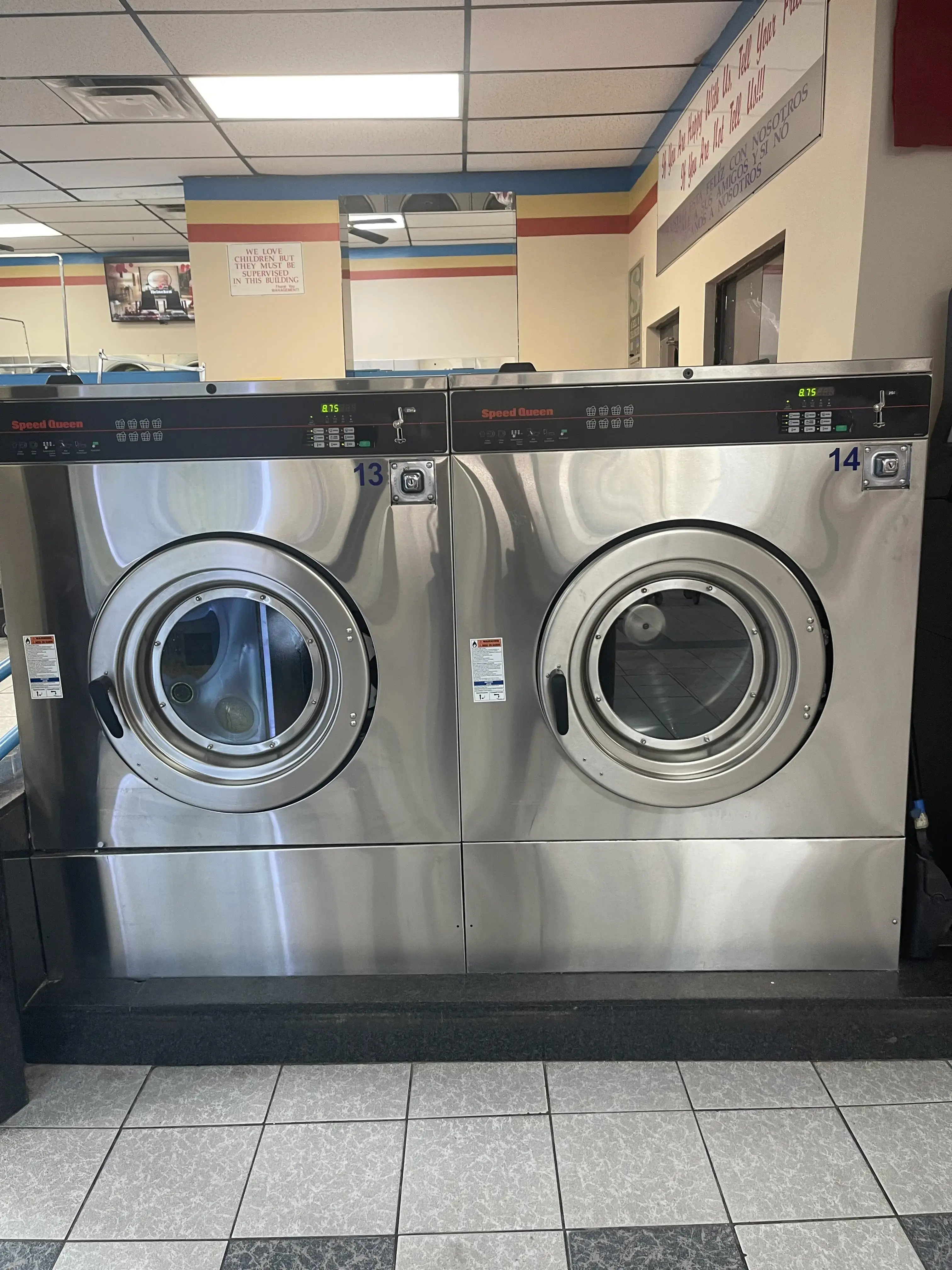 Forest 24 Hour Laundromat - Image 5