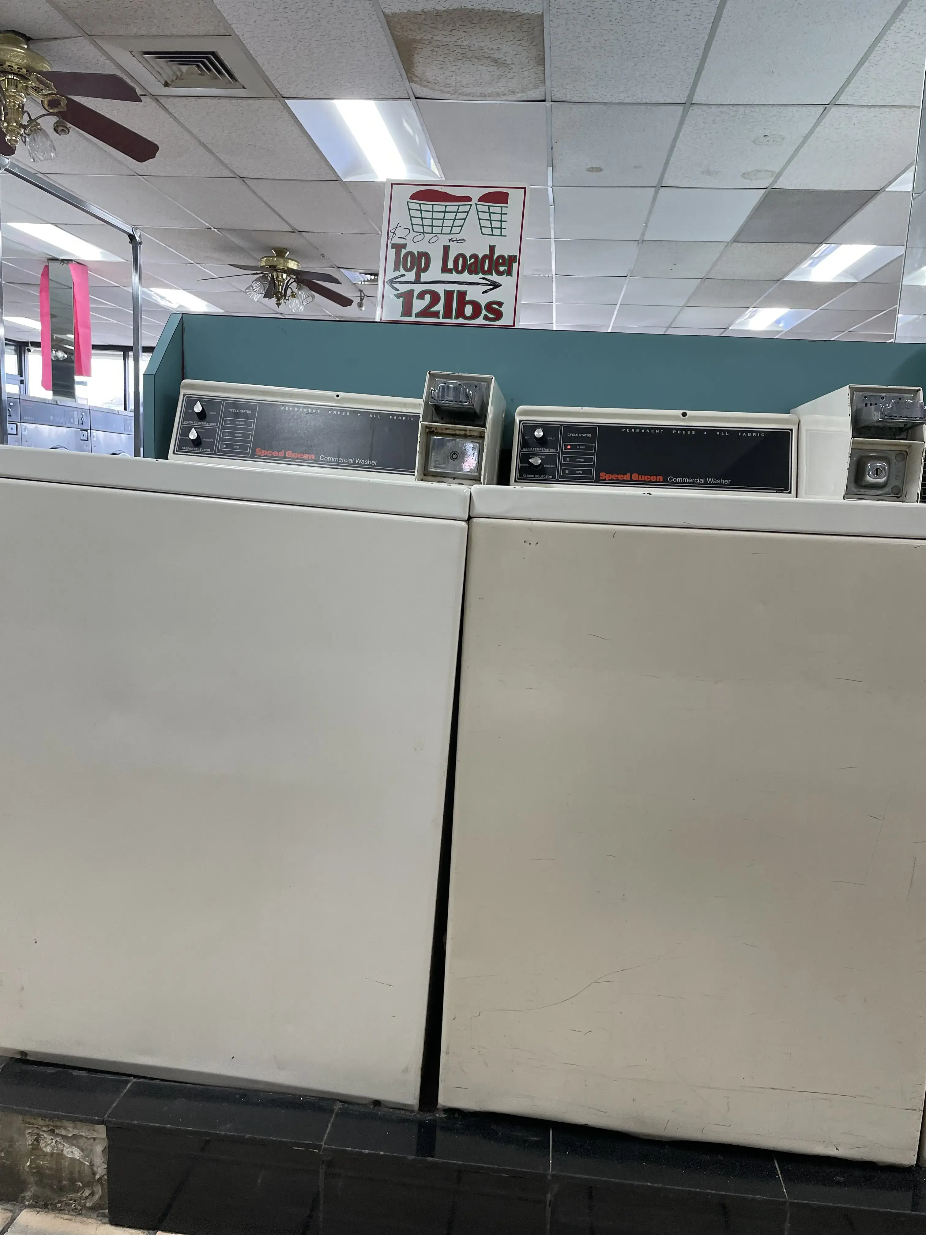Forest 24 Hour Laundromat - Image 15
