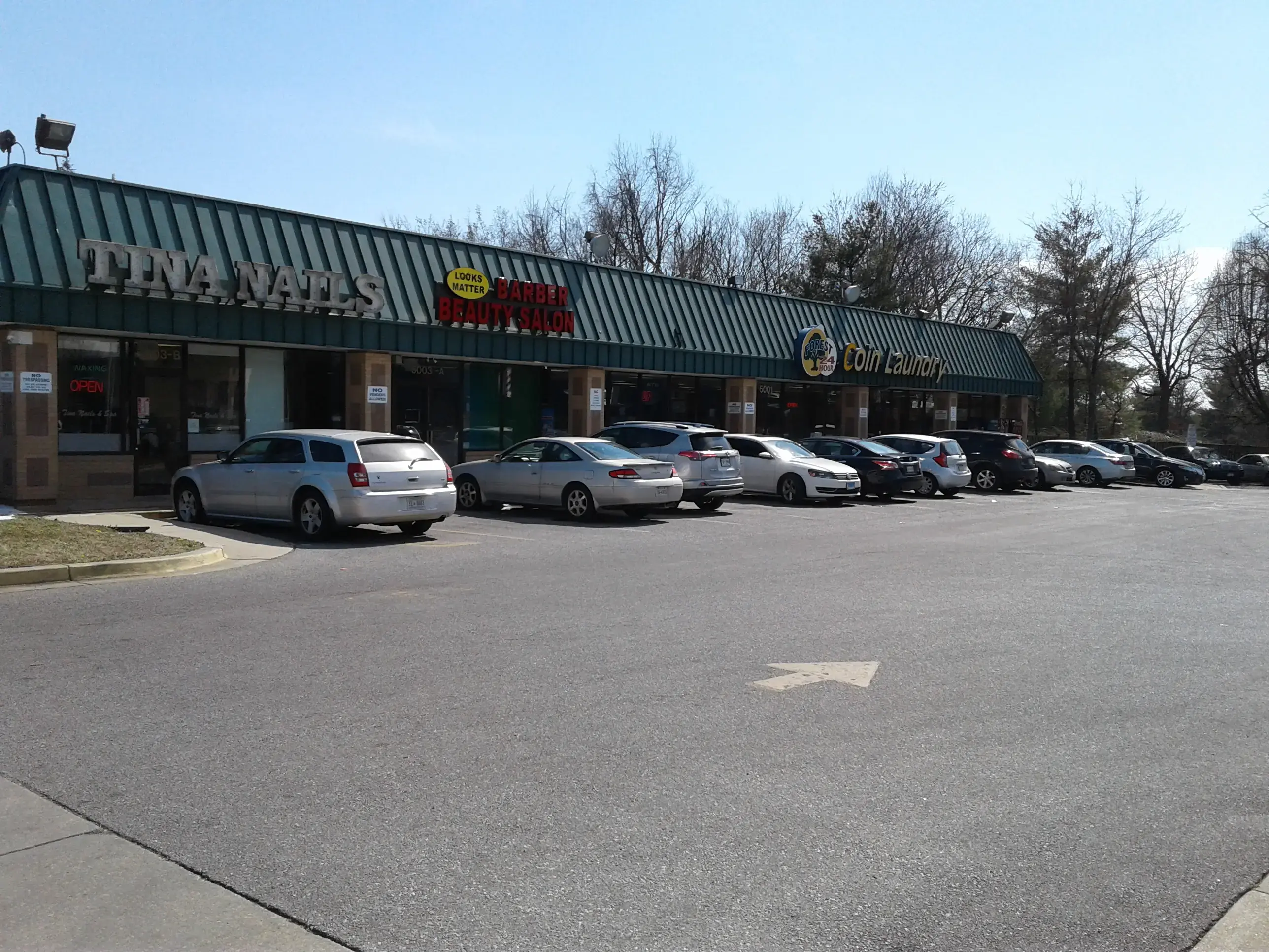 Forest 24 Hour Laundromat - Image 11