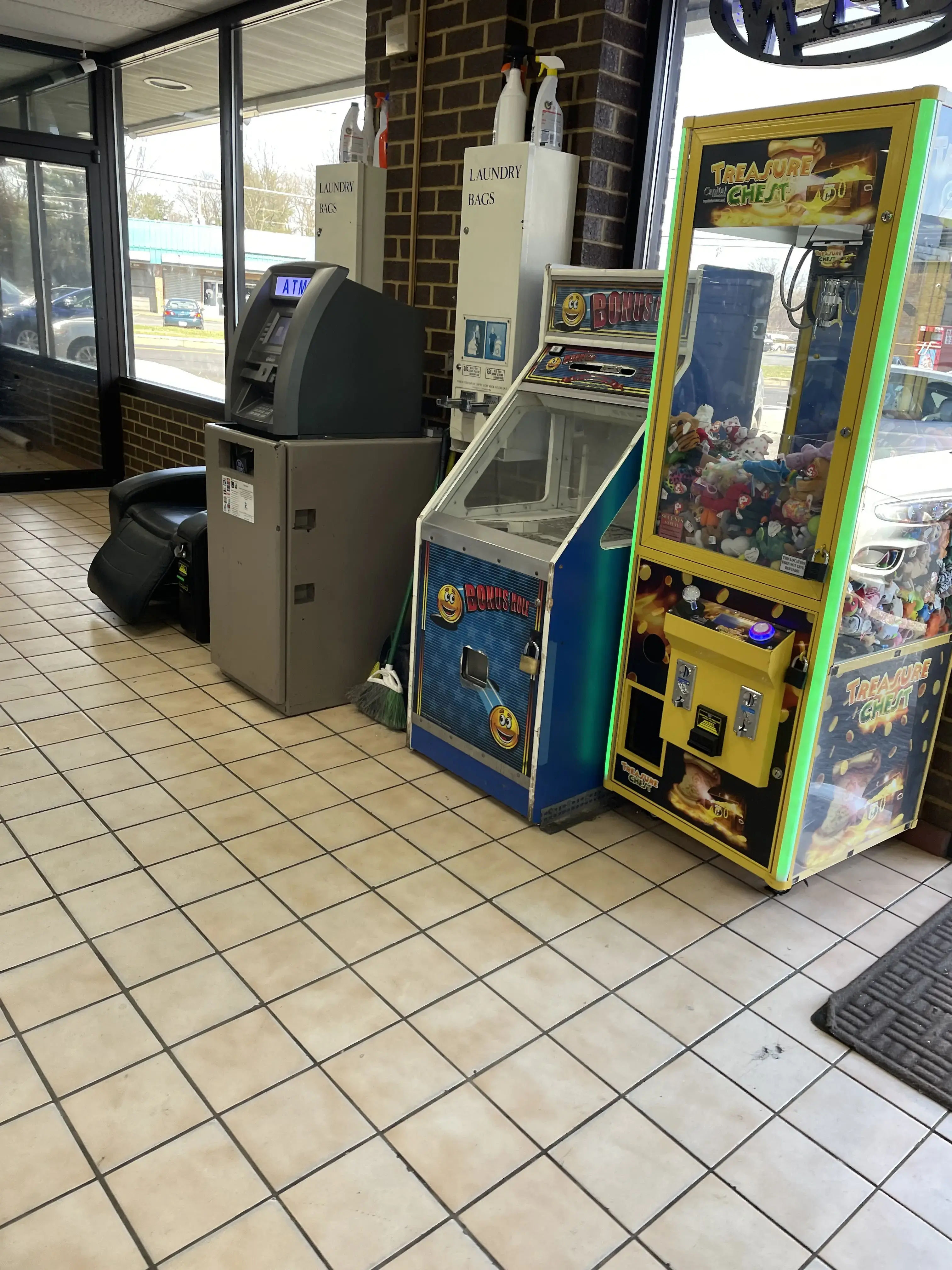 Forest 24 Hour Laundromat thumbnail 14