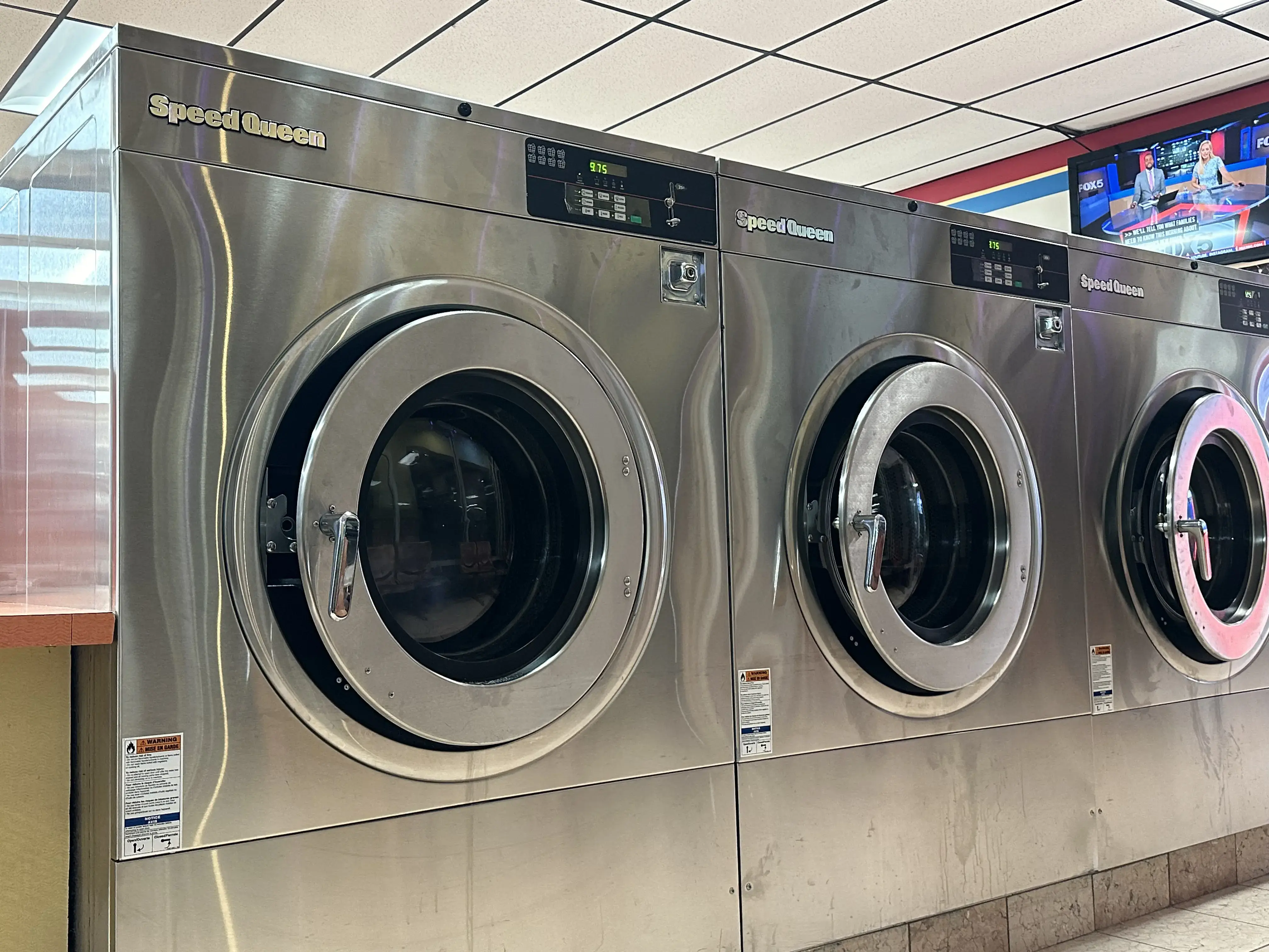 Forest 24 Hour Laundromat thumbnail 3