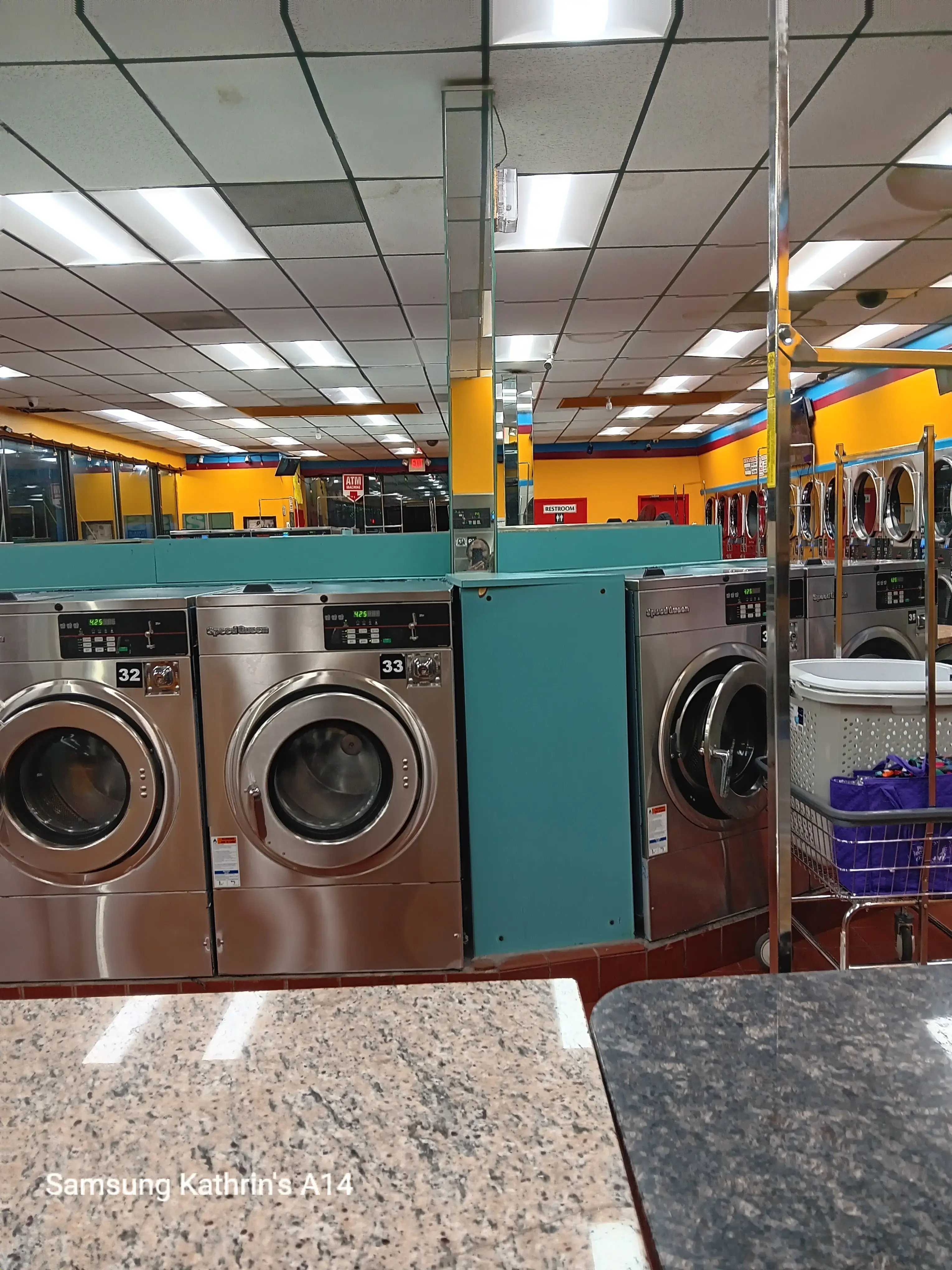 Forest 24 Hour Laundromat - Image 2