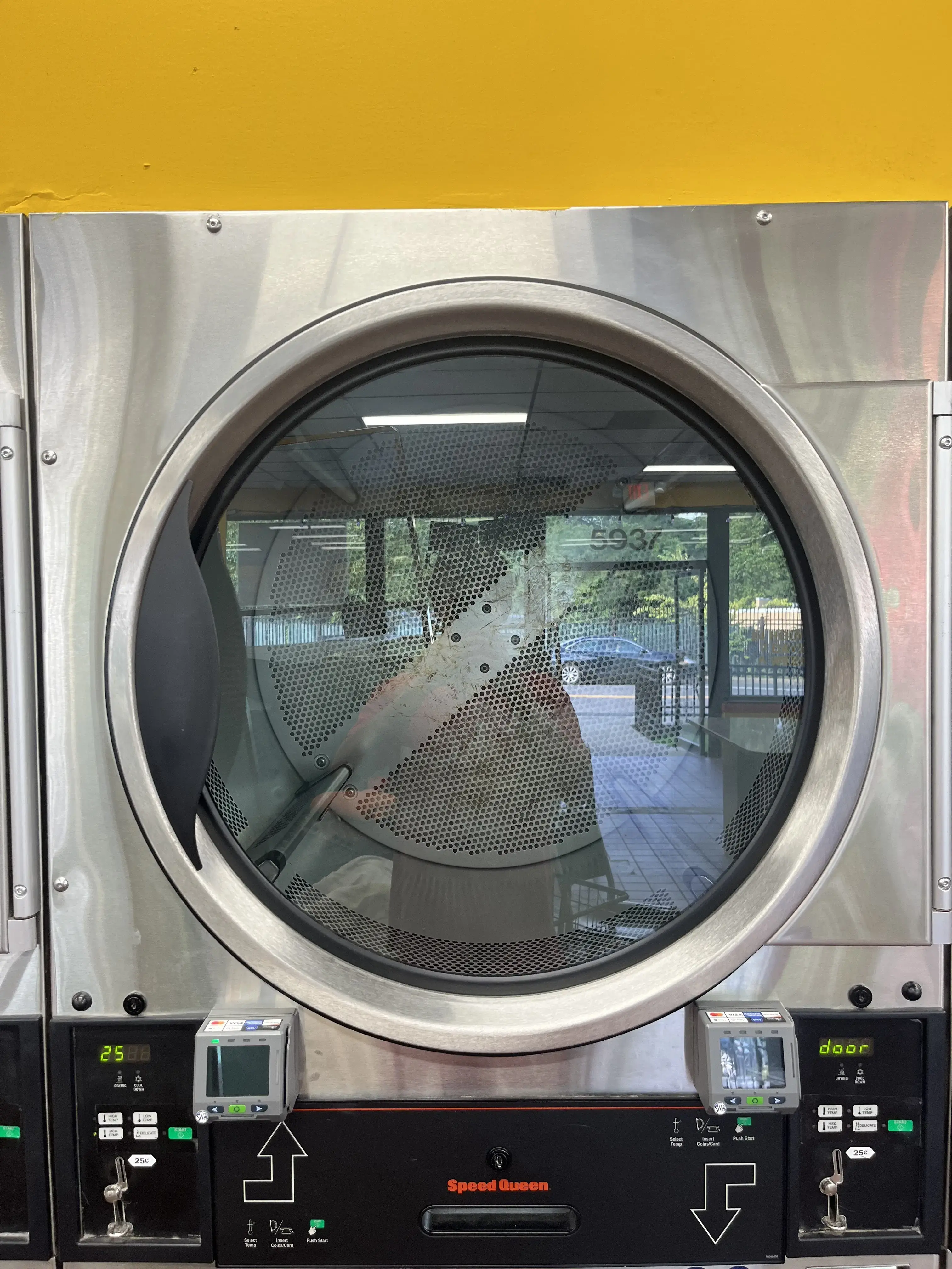 Forest 24 Hour Laundromat thumbnail 15