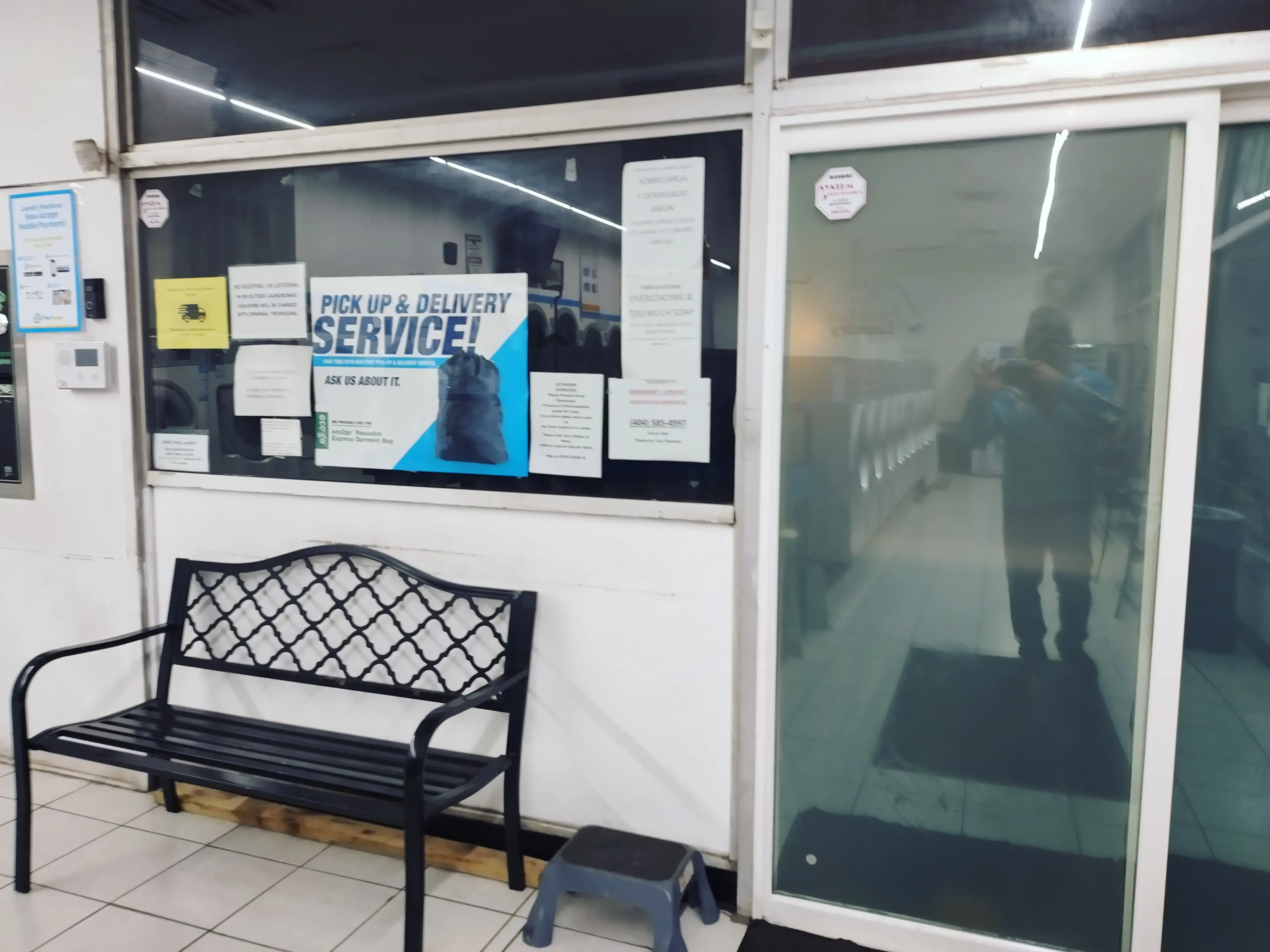 Forest Park Laundry Lavanderia 4843 Jonesboro Rd. - Image 18
