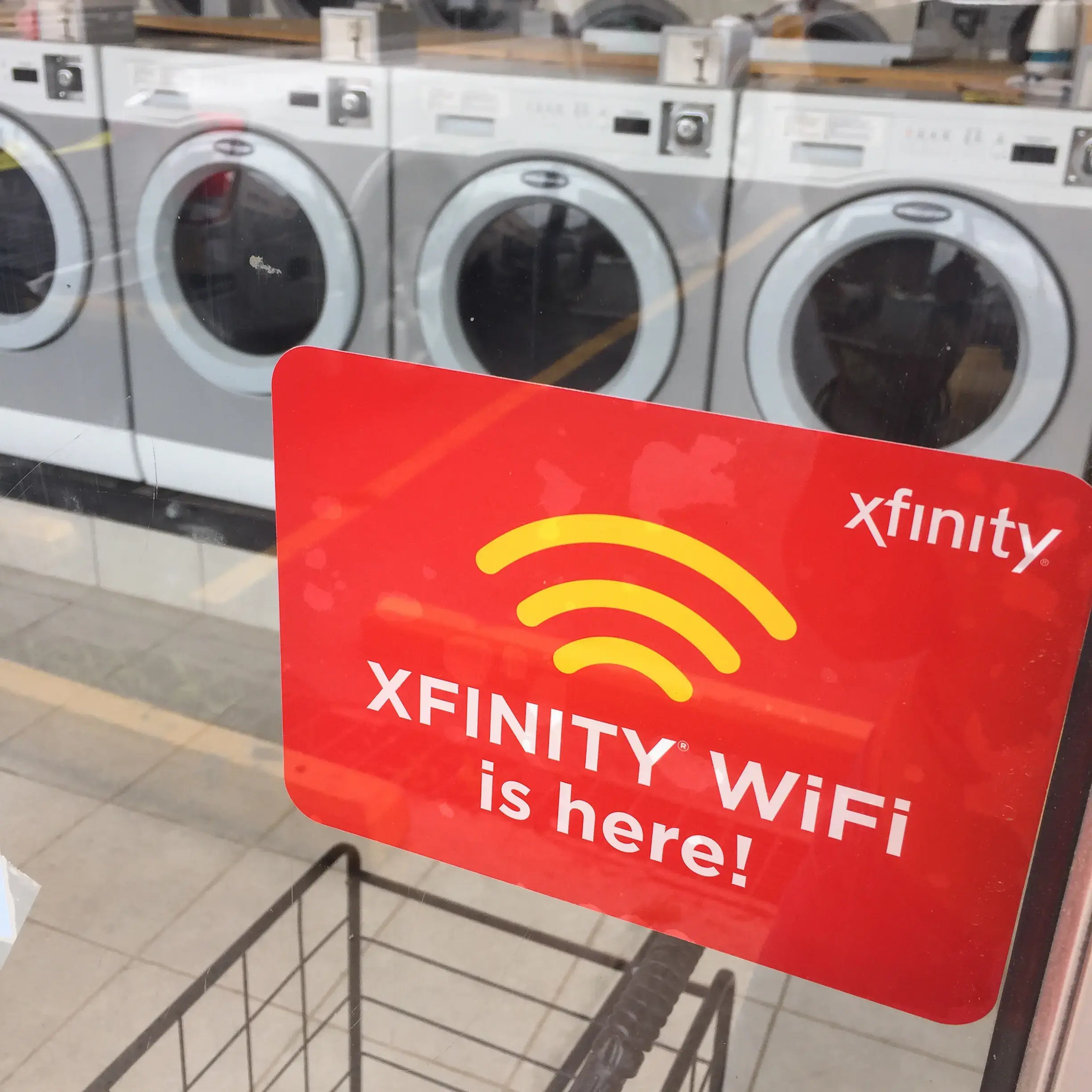 Forest Park Laundry Lavanderia 4843 Jonesboro Rd. thumbnail 10