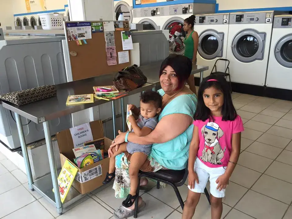 Forest Park Laundry Lavanderia 4843 Jonesboro Rd. thumbnail 16