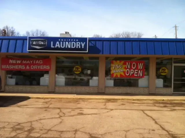 Fort Atkinson Laundromat, LLC thumbnail 19