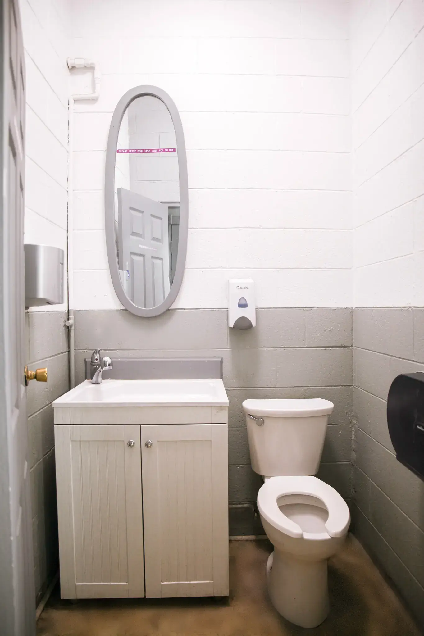 Fountain City Laundry - Image 16