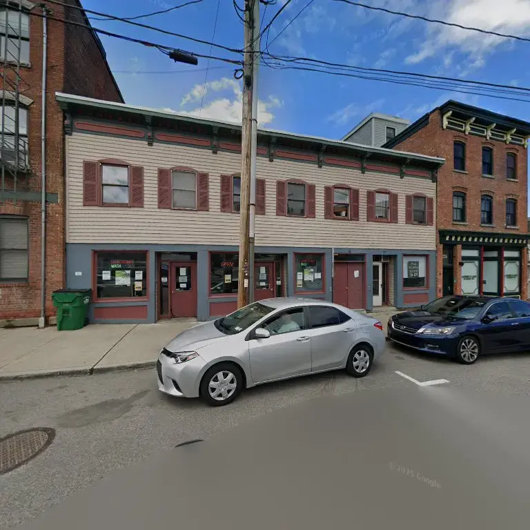 Fountain Square Laundry - Image 11