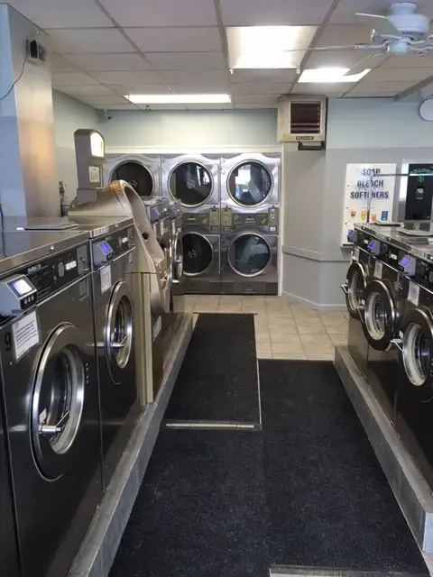 Fountain Square Laundry thumbnail 3