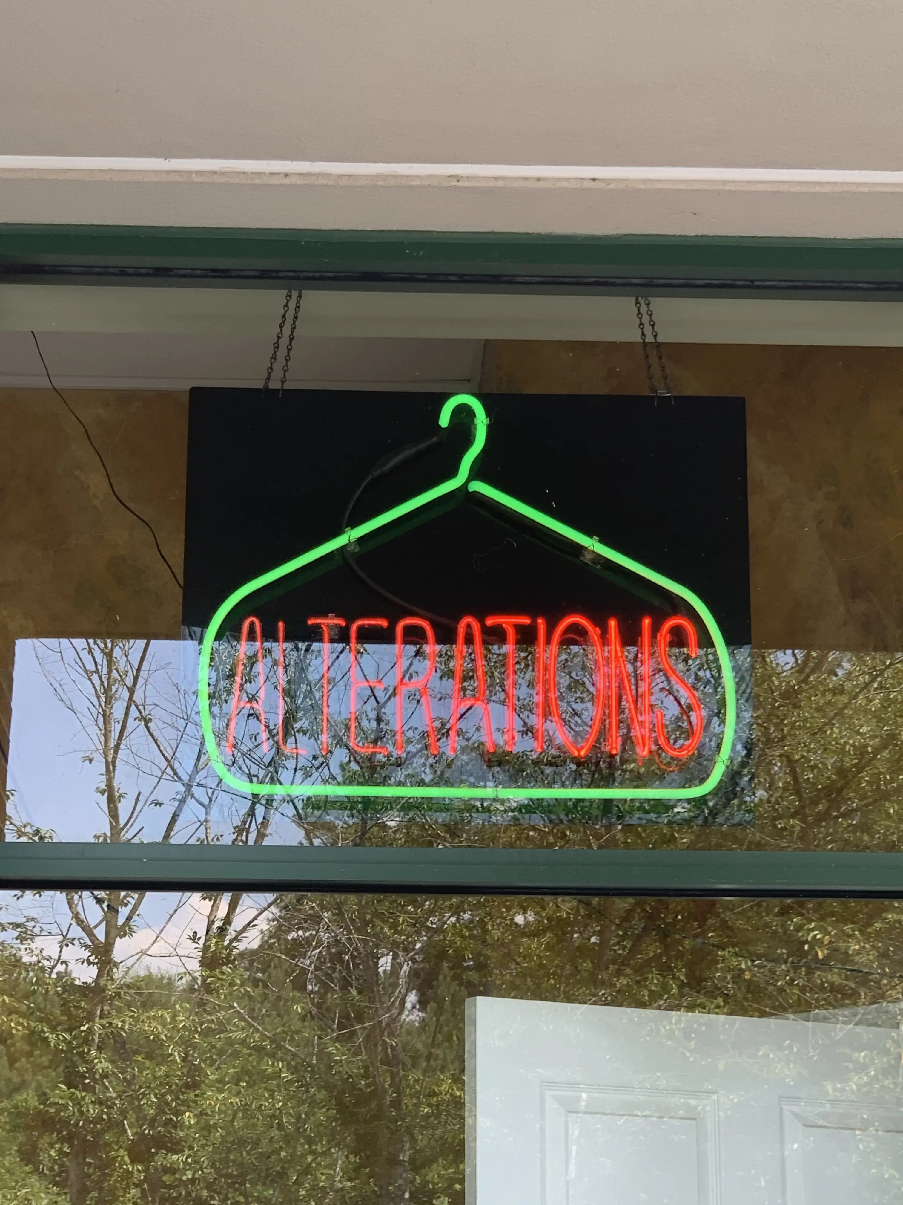 Four Seasons Cleaners thumbnail 7
