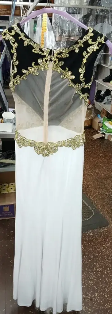 Four Seasons Dry Cleaners - Image 17