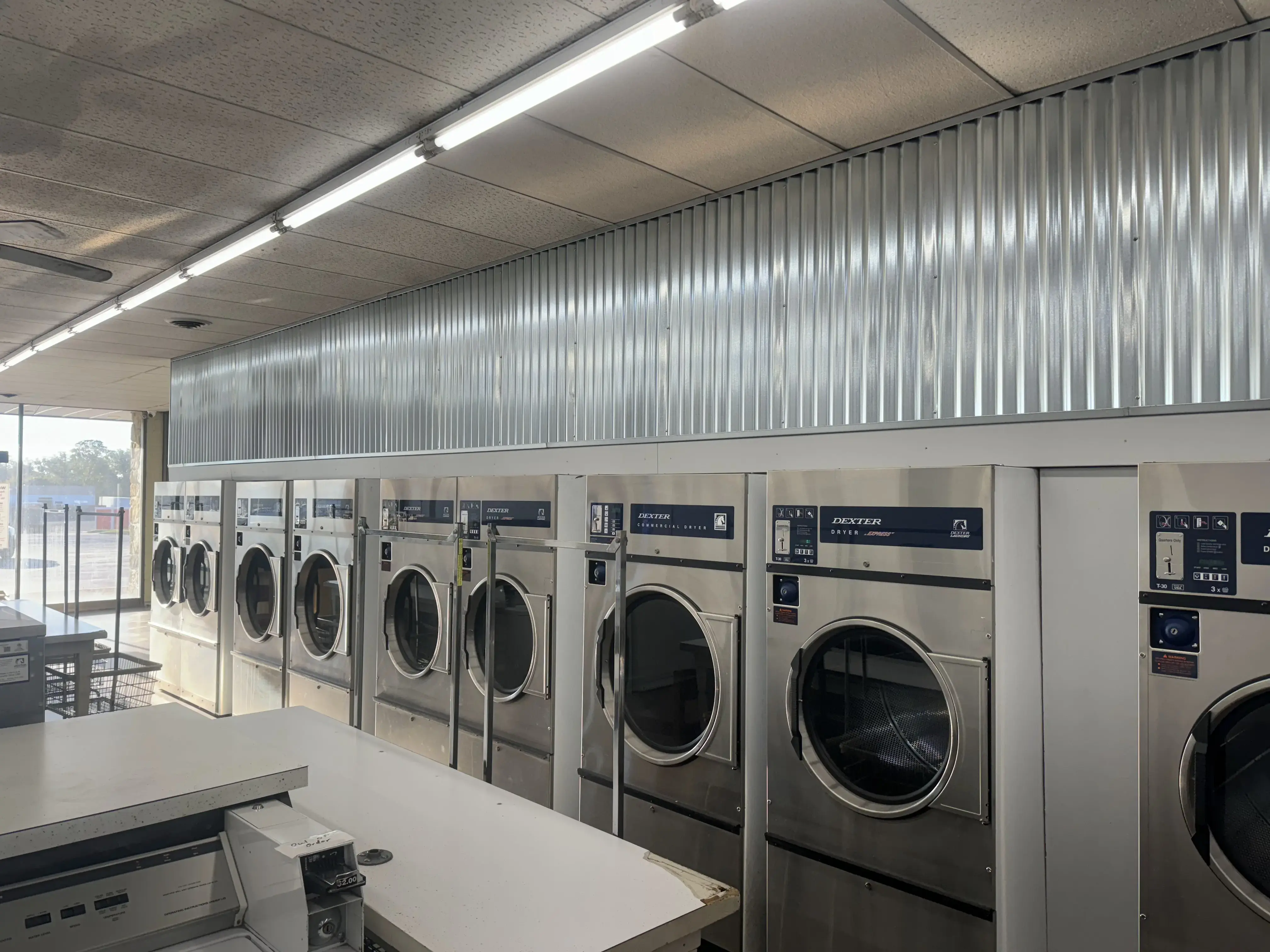 Fox Cleaners and Laundromat thumbnail 10