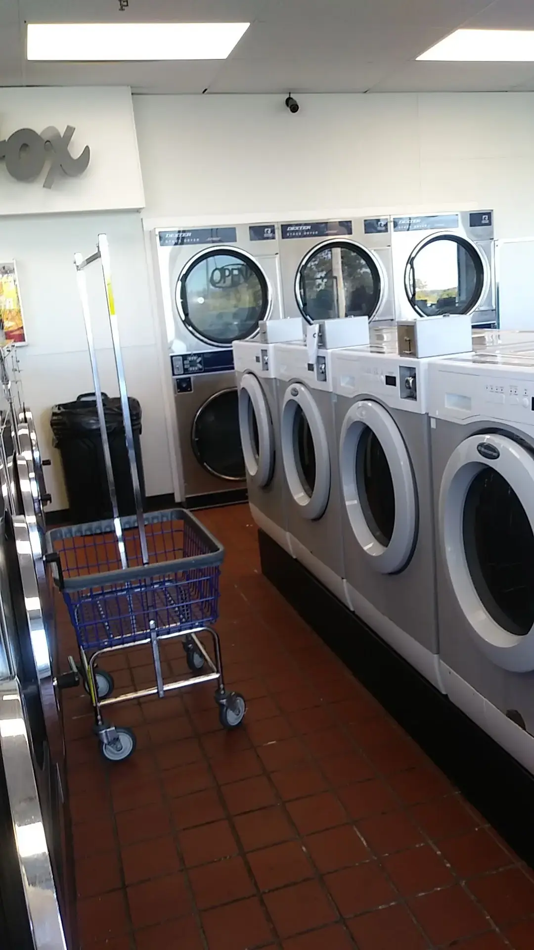 Fox Cleaners and Laundromat thumbnail 15