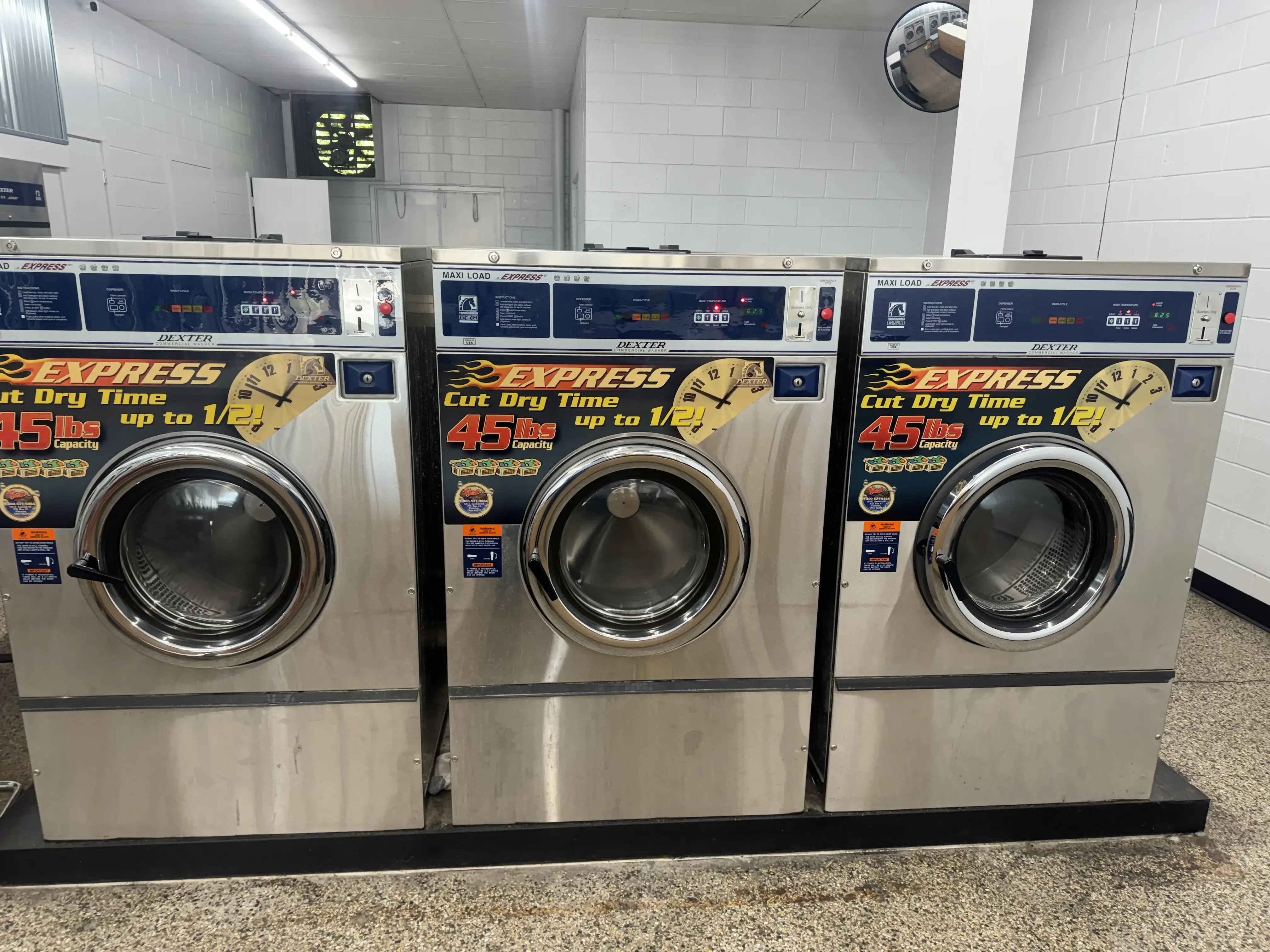 Fox Cleaners and Laundromat - Image 14