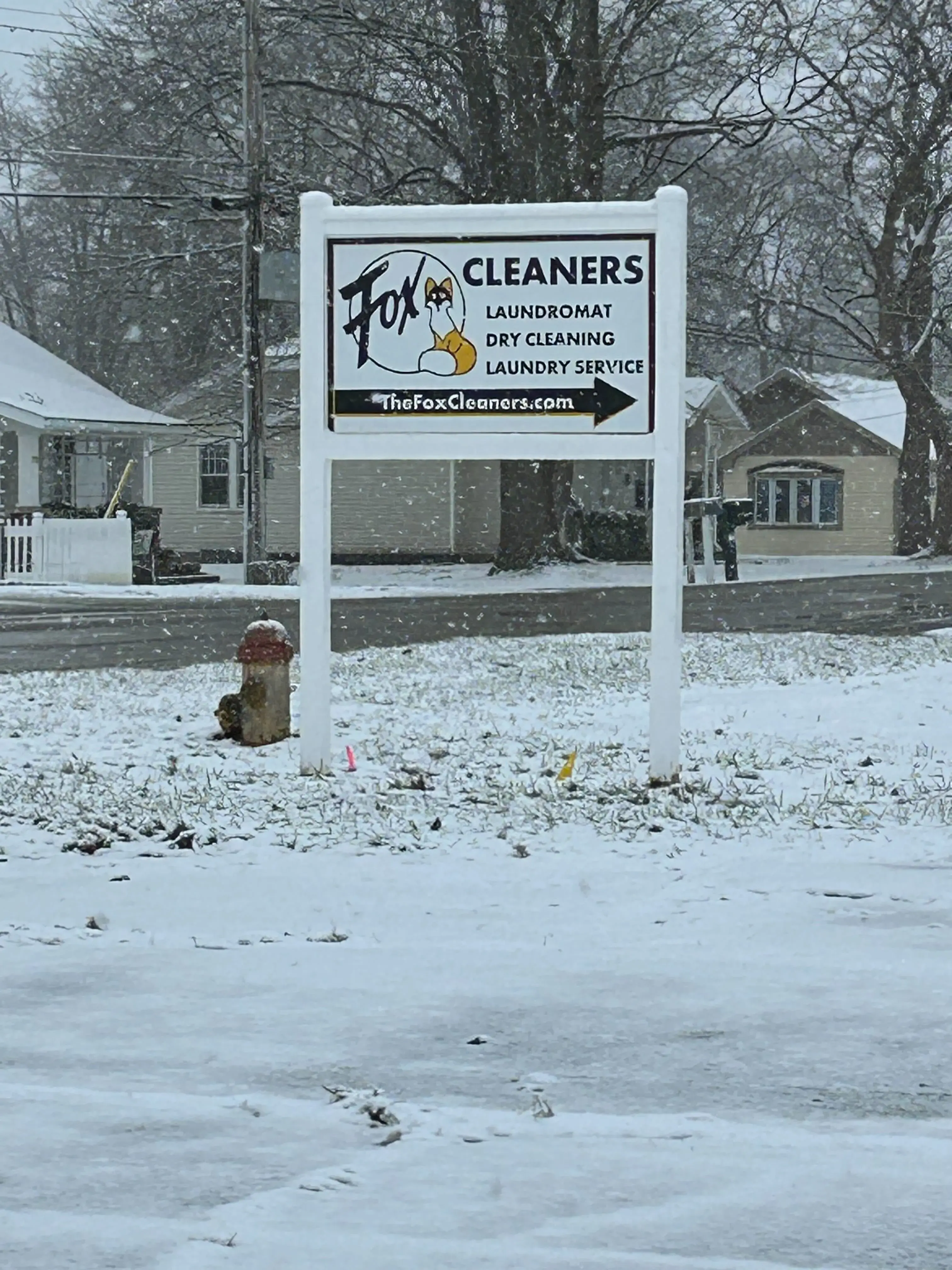 Fox Cleaners and Laundromat thumbnail 3