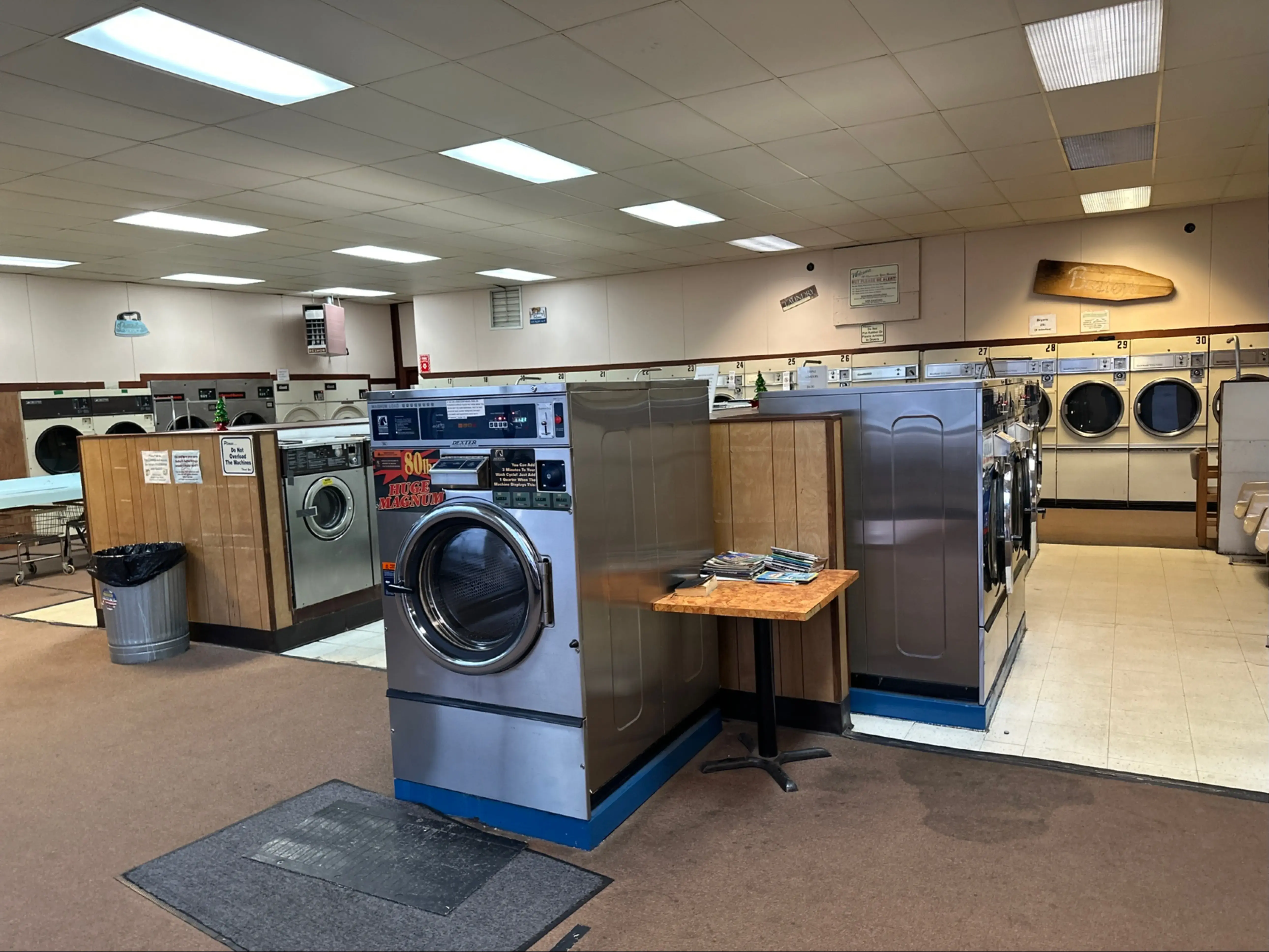 Fox Cleaners and Laundromat - Image 1