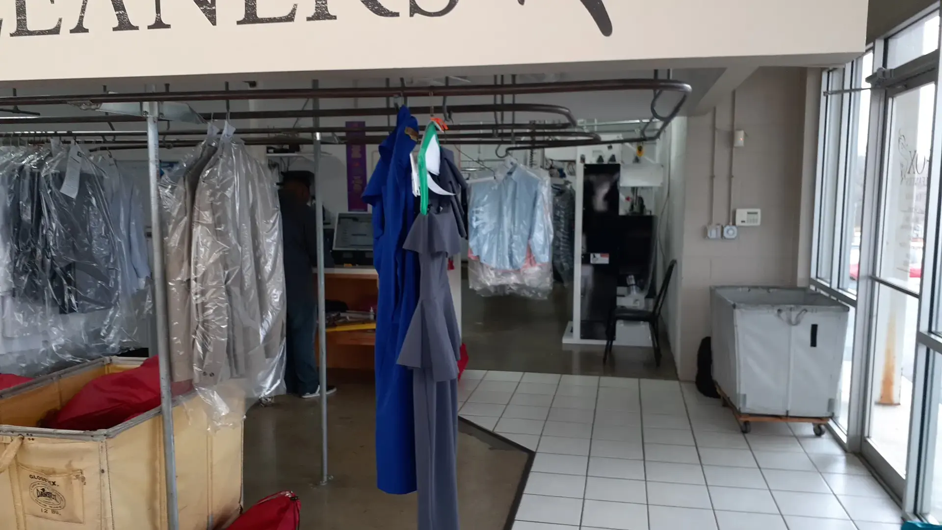 Fox Cleaners - Image 13